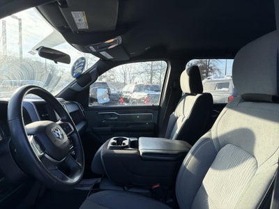 2022 RAM 1500 Big Horn Crew Cab 4x4 5'7" Box