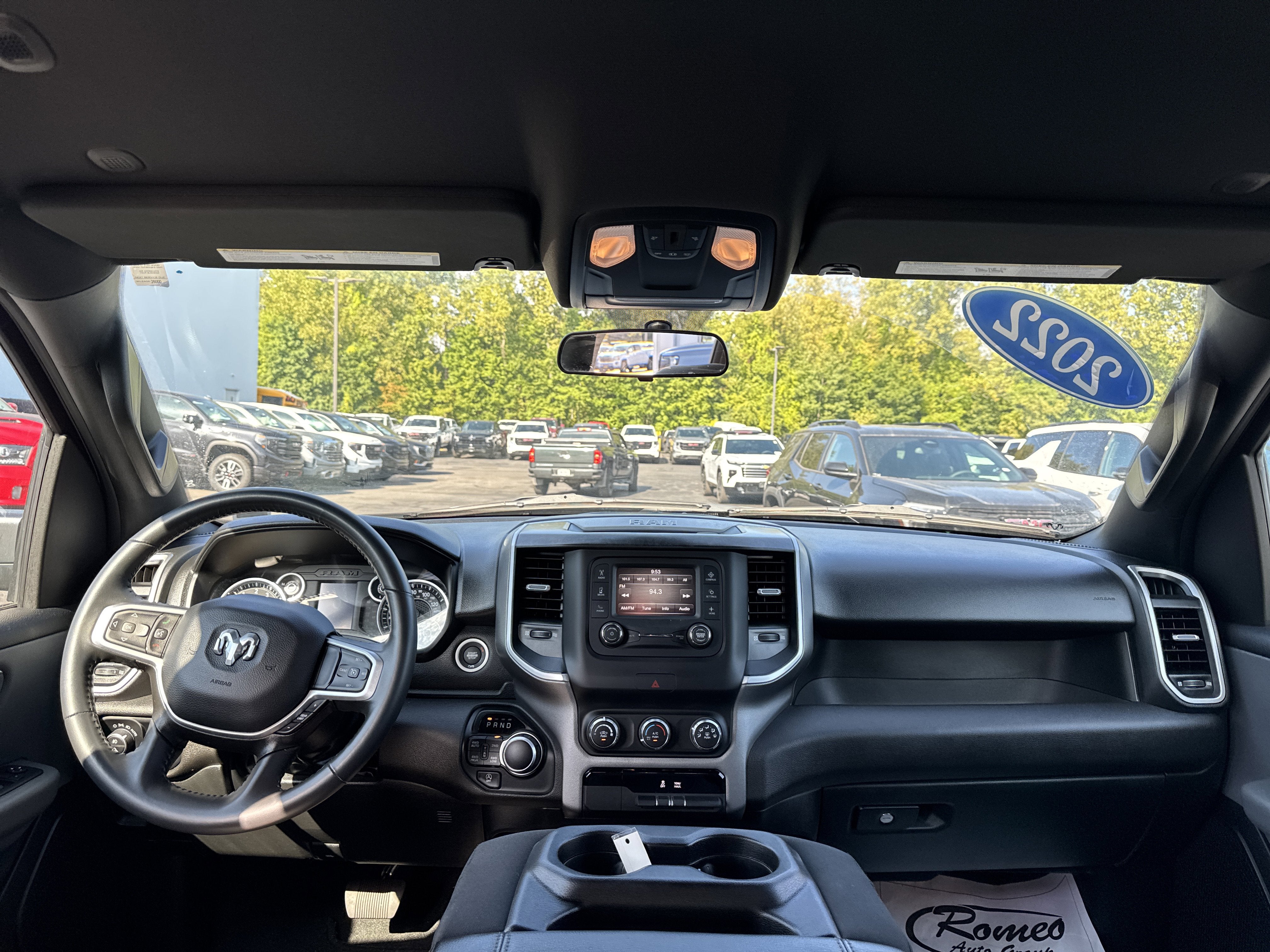 2022 RAM 1500 Big Horn Crew Cab 4x4 5'7" Box