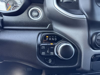 2022 RAM 1500 Big Horn Crew Cab 4x4 5'7" Box