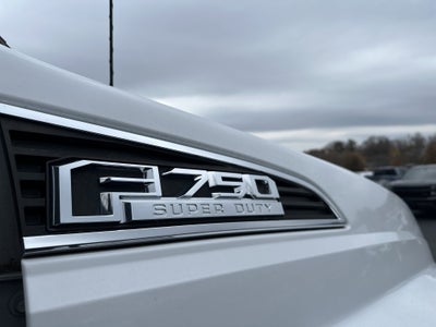 2019 Ford Super Duty F-750 Straight Base