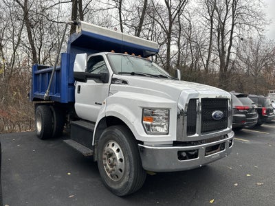 2019 Ford Super Duty F-750 Straight Base