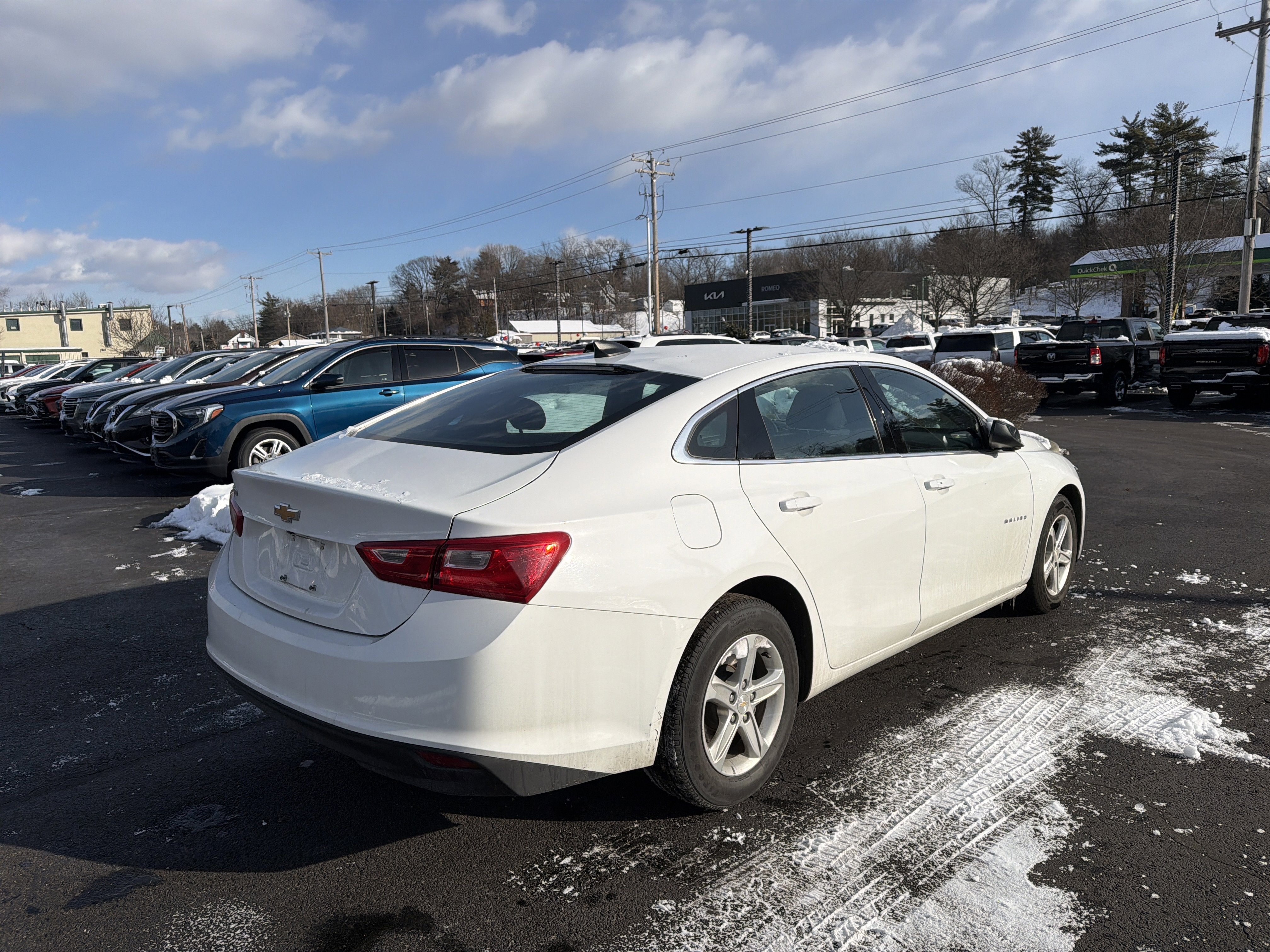 2022 Chevrolet Malibu LS