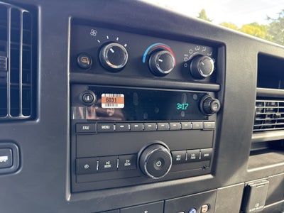 2025 Chevrolet Express Cargo 3500 WT