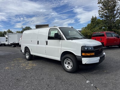 2025 Chevrolet Express Cargo 3500 WT