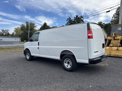 2025 Chevrolet Express Cargo 3500 WT