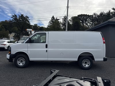 2025 Chevrolet Express Cargo 3500 WT