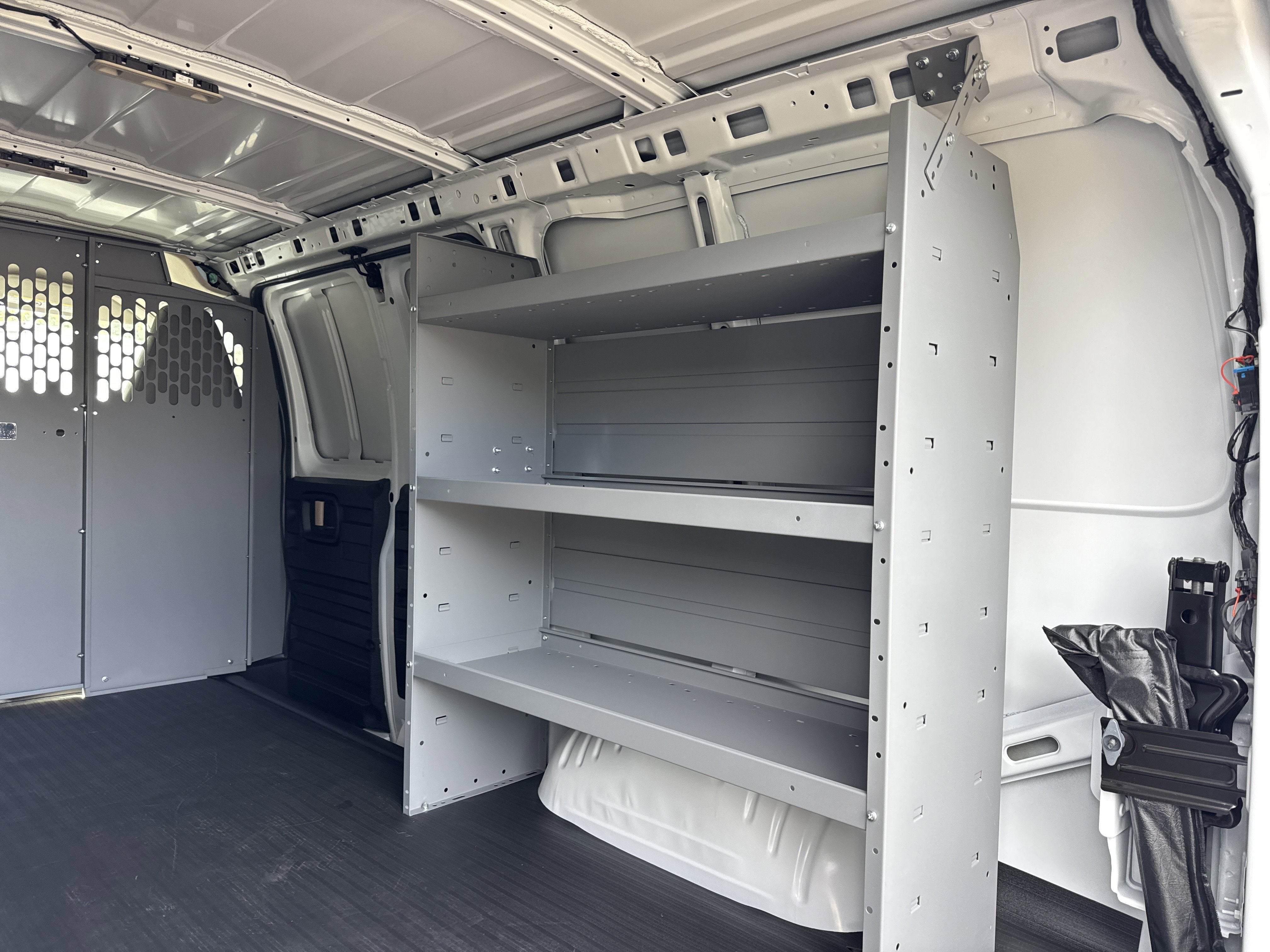 2025 Chevrolet Express Cargo 3500 WT