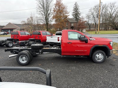 2025 GMC Sierra 3500 HD Chassis Cab Pro