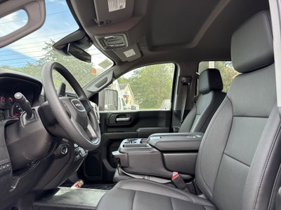 2025 GMC Sierra 3500 HD Chassis Cab Pro