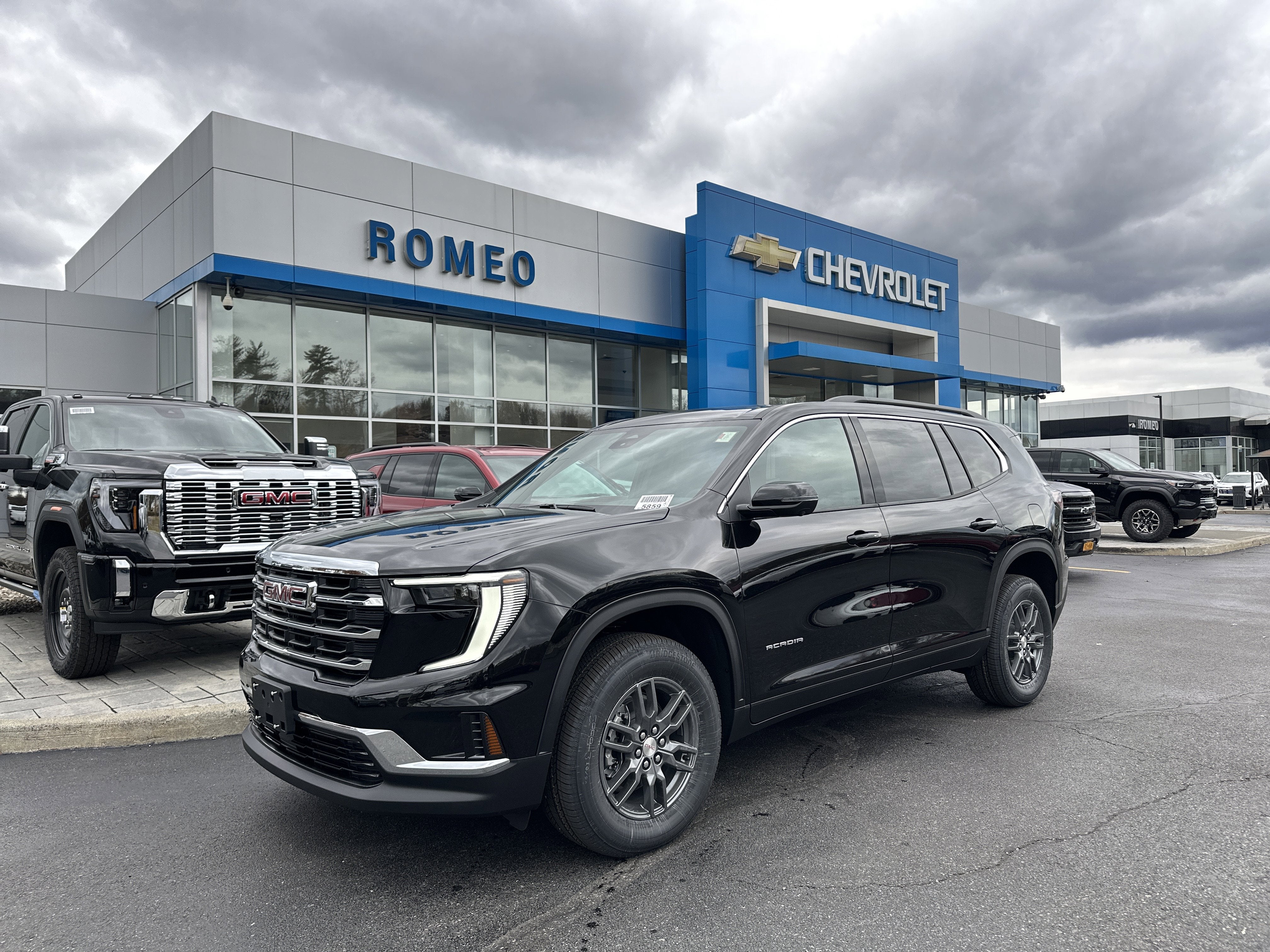 2026 GMC Acadia Elevation