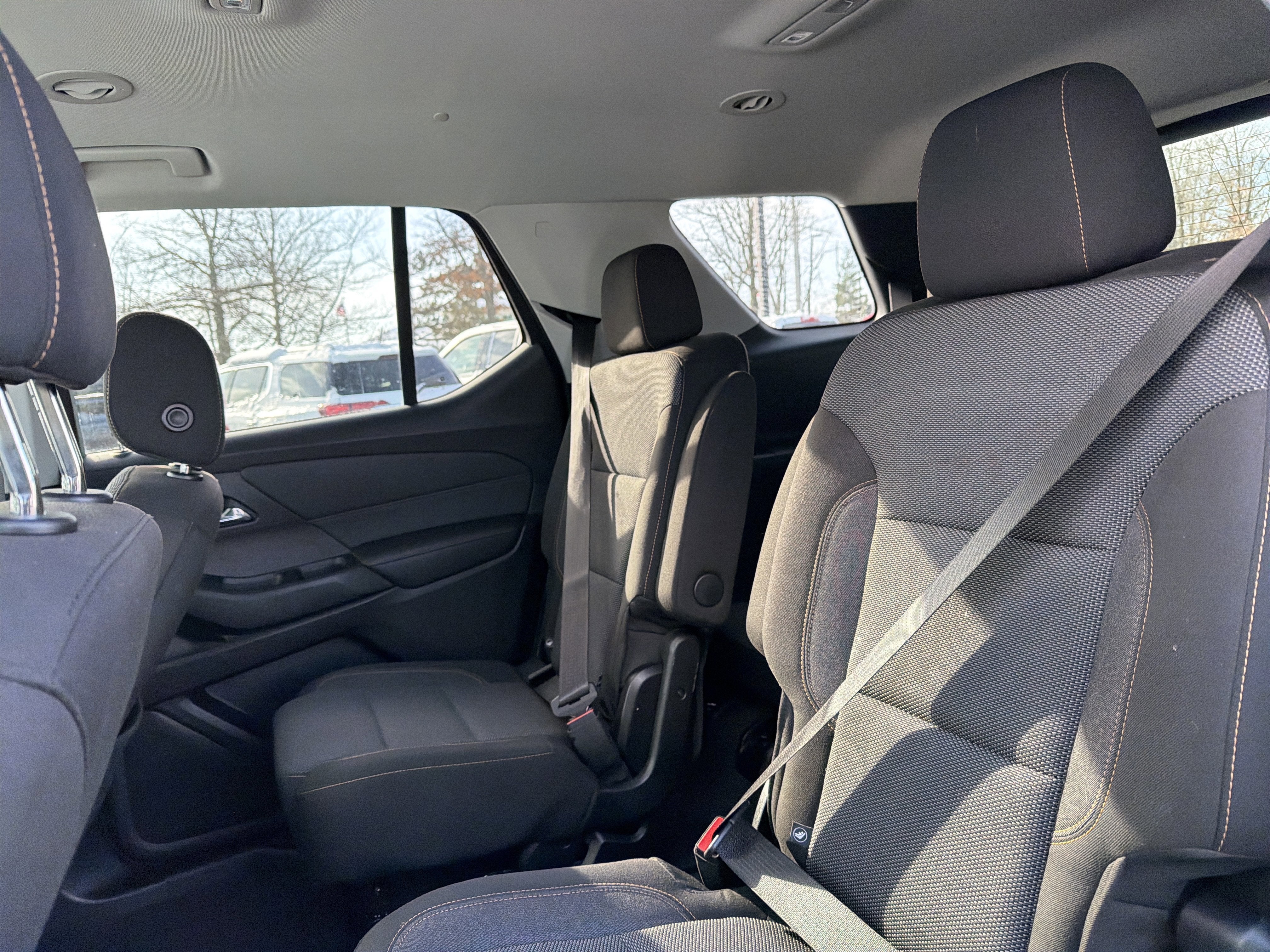 2021 Chevrolet Traverse LT Cloth