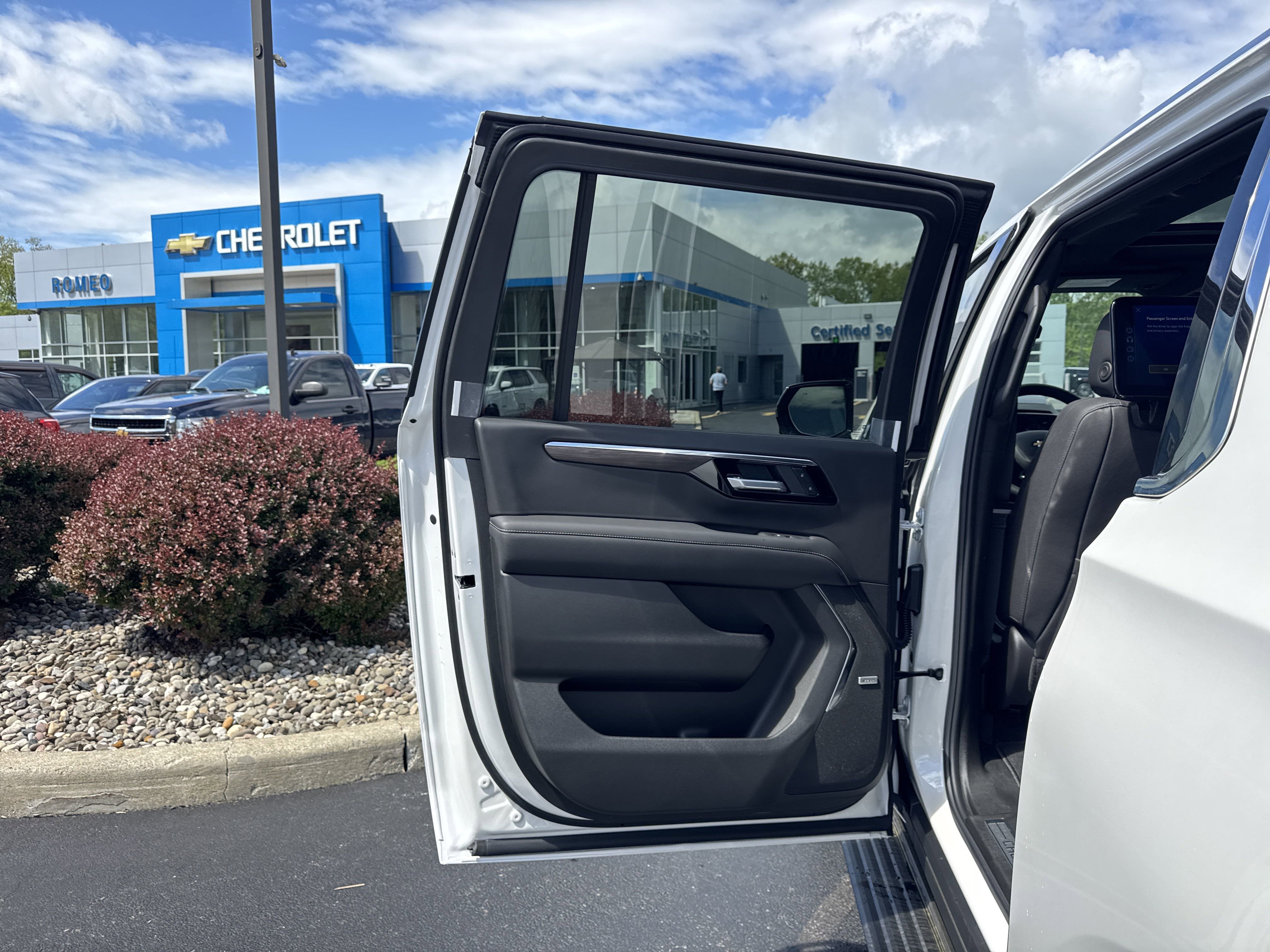 2025 Chevrolet Suburban Premier