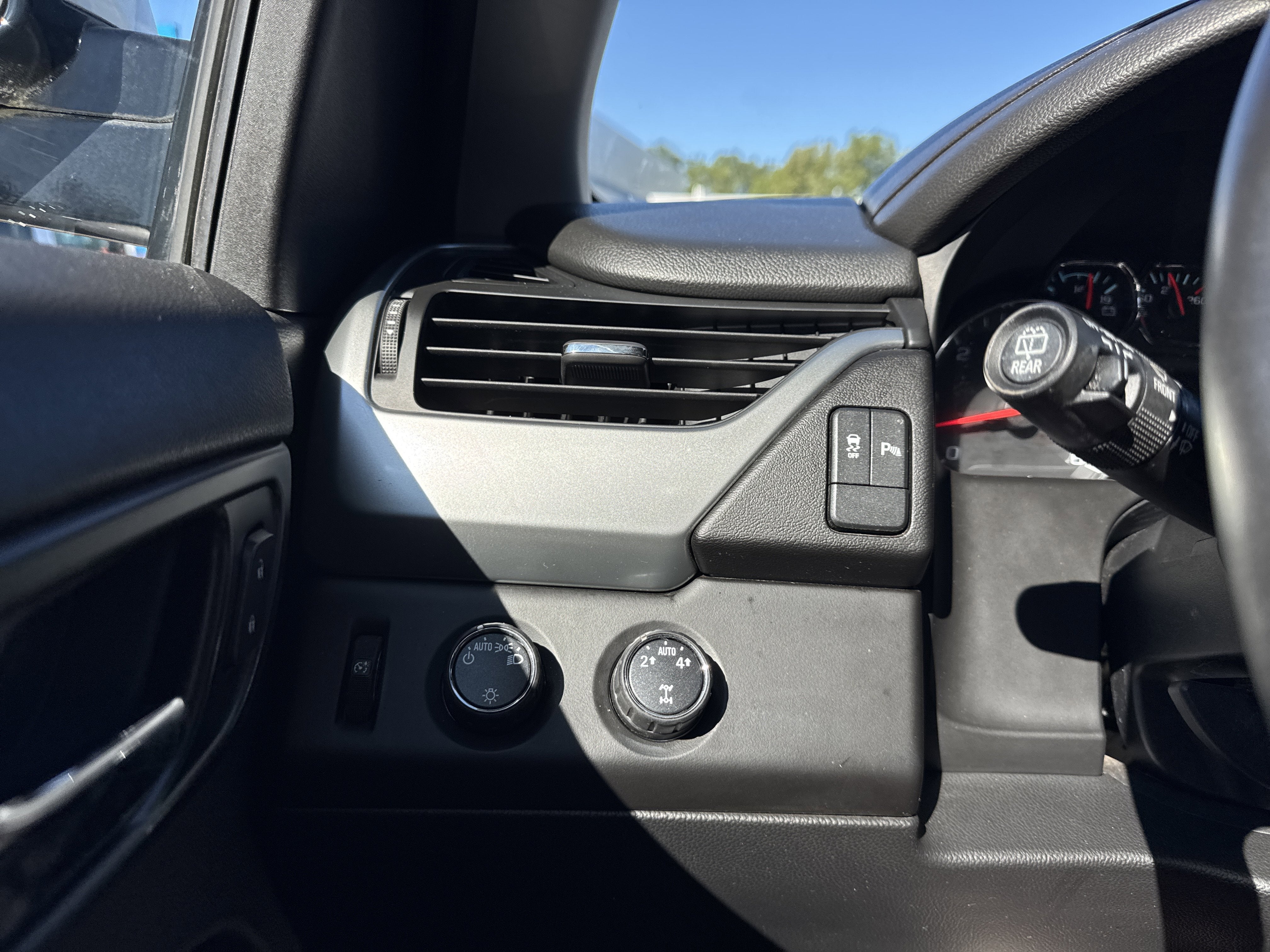 2015 Chevrolet Tahoe LS