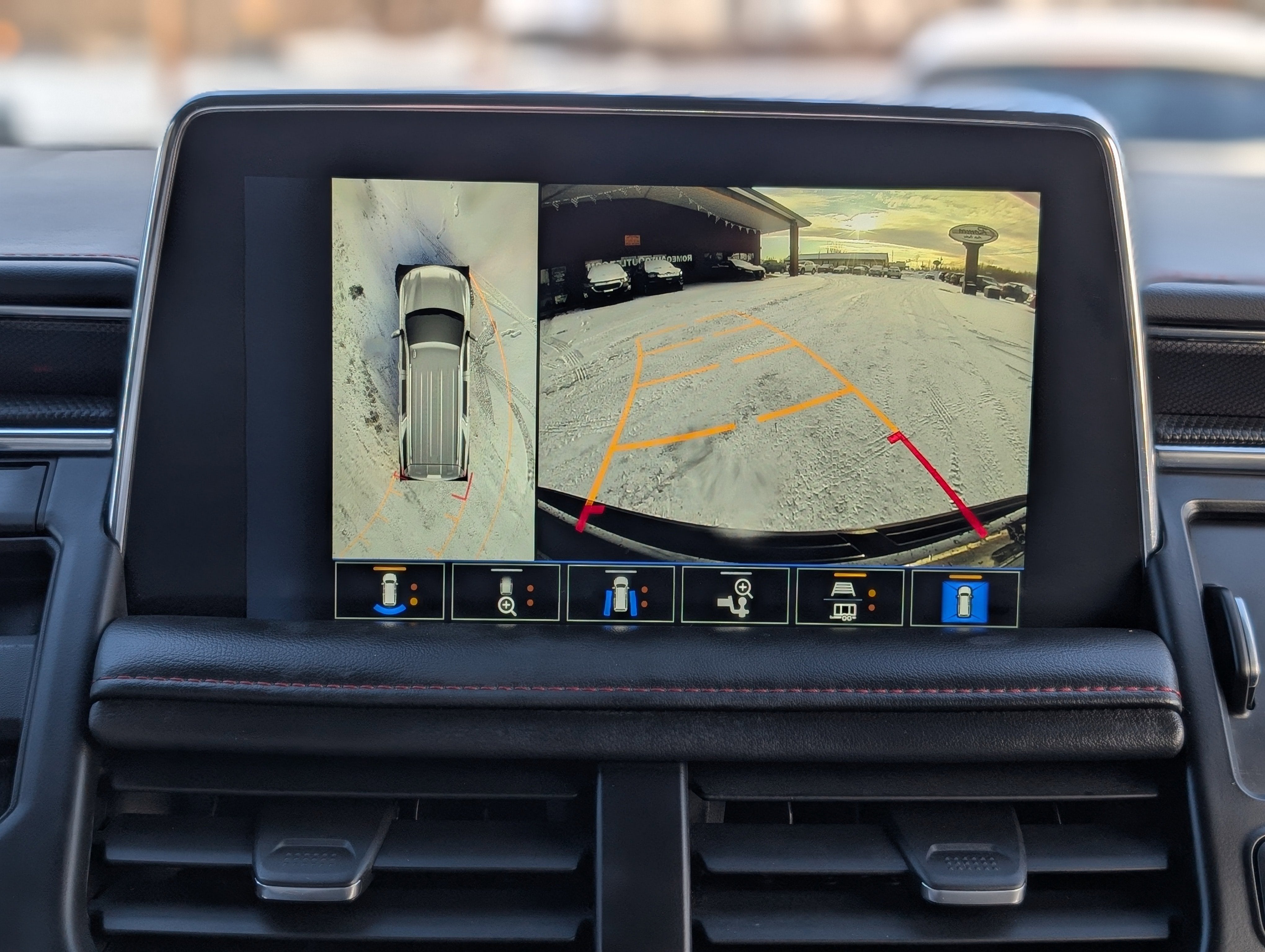 2022 Chevrolet Suburban RST