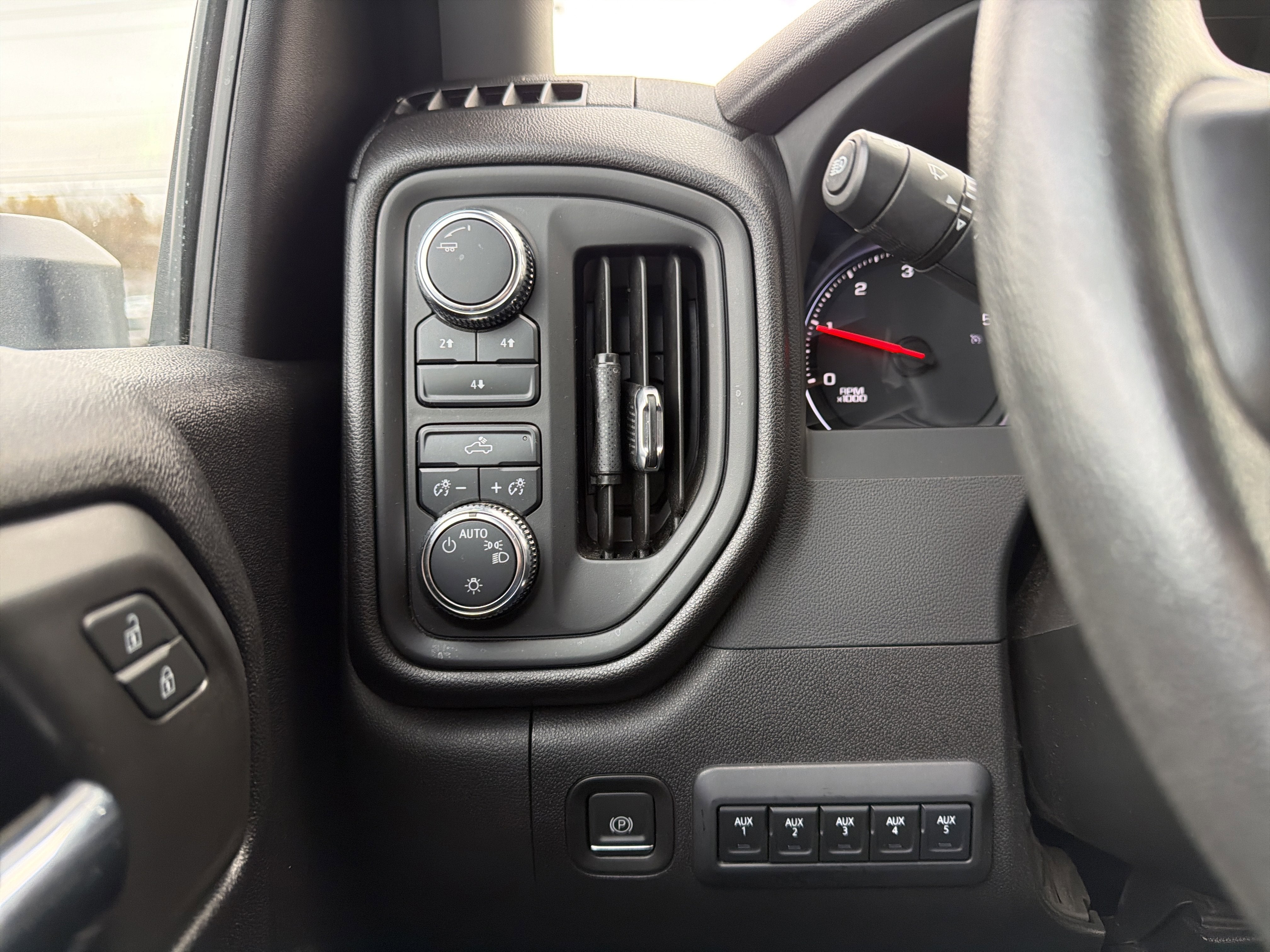 2024 GMC Sierra 2500 HD Pro