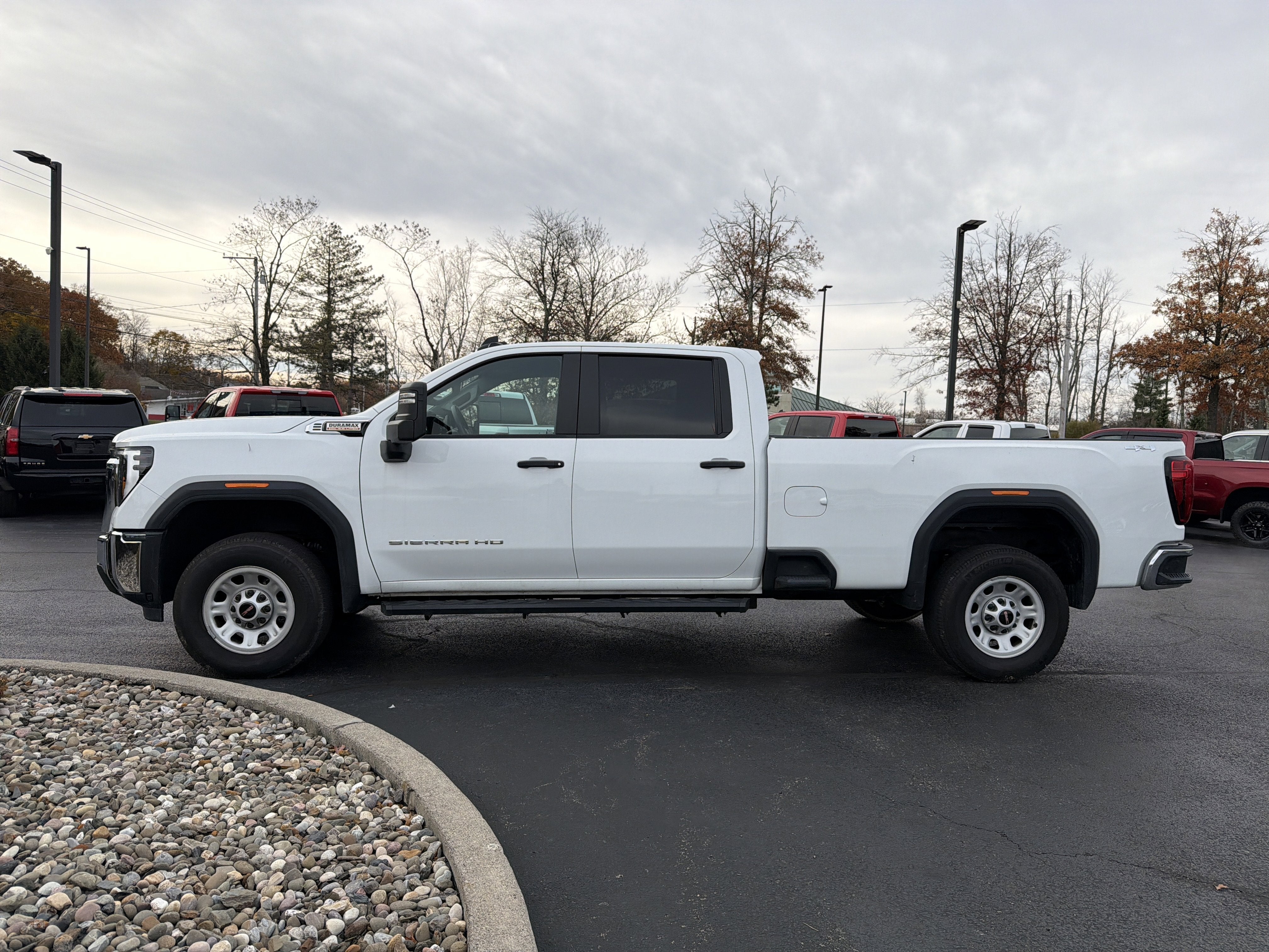 2024 GMC Sierra 2500 HD Pro