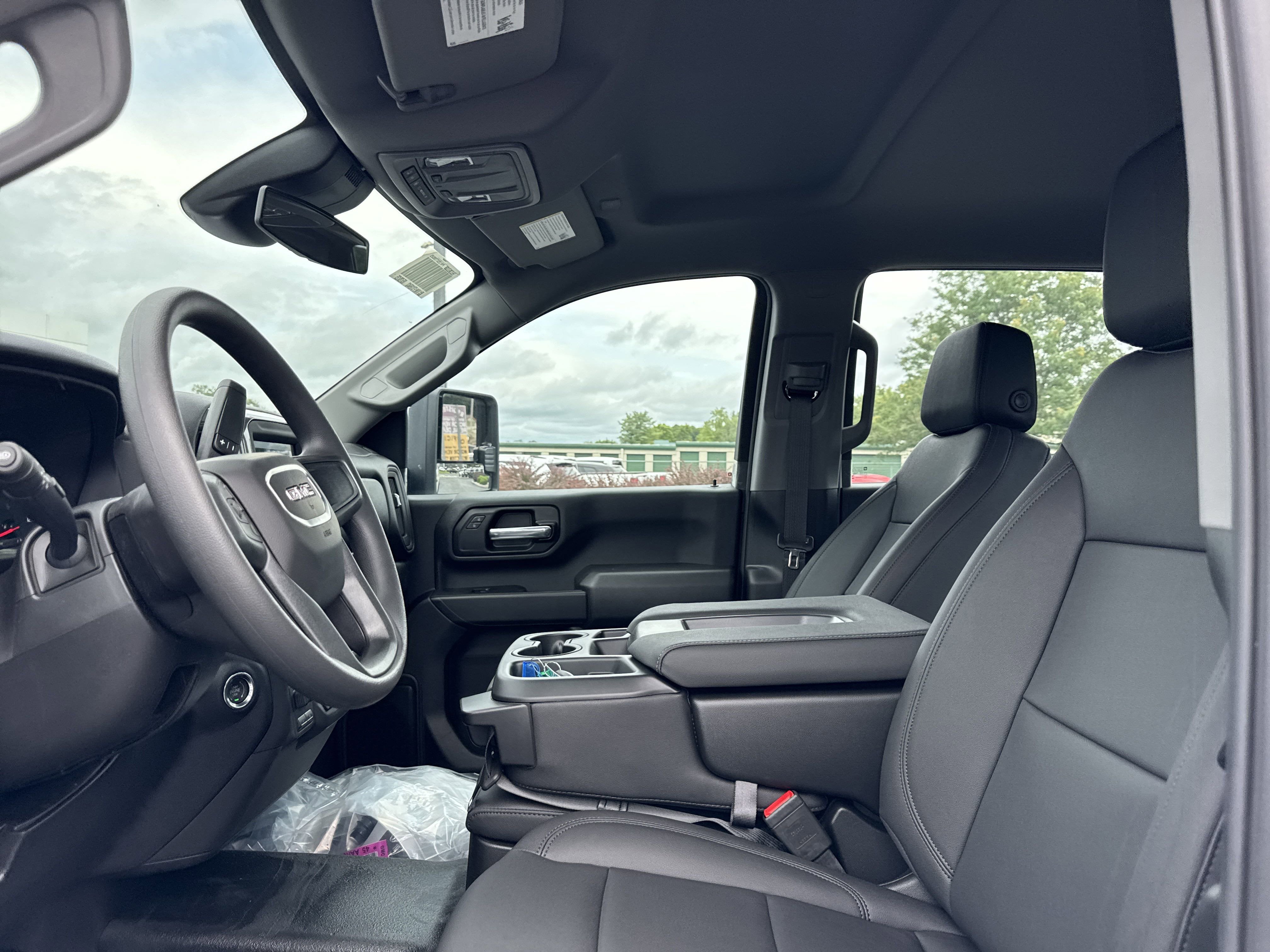 2025 GMC Sierra 2500 HD Pro