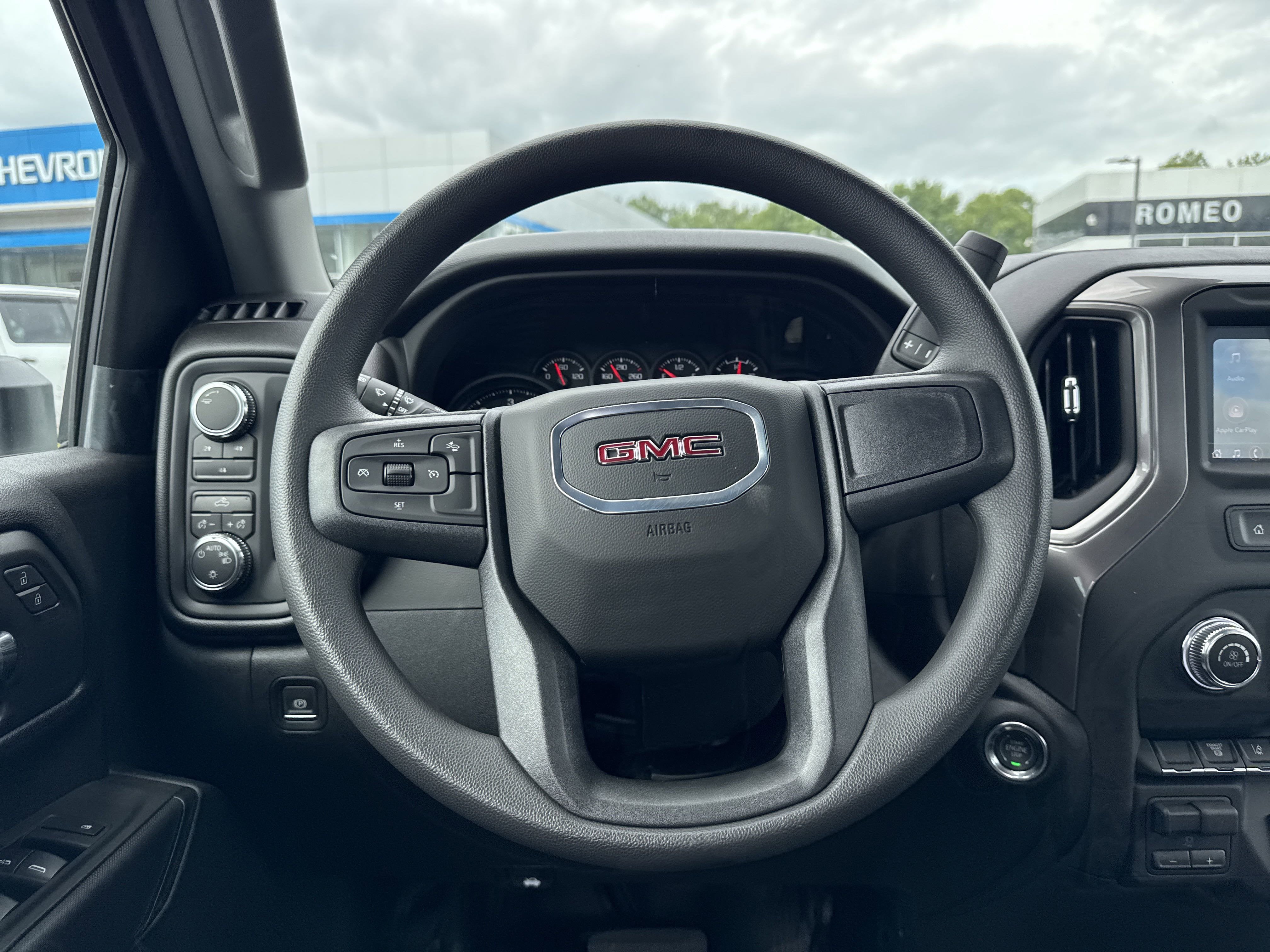 2025 GMC Sierra 2500 HD Pro
