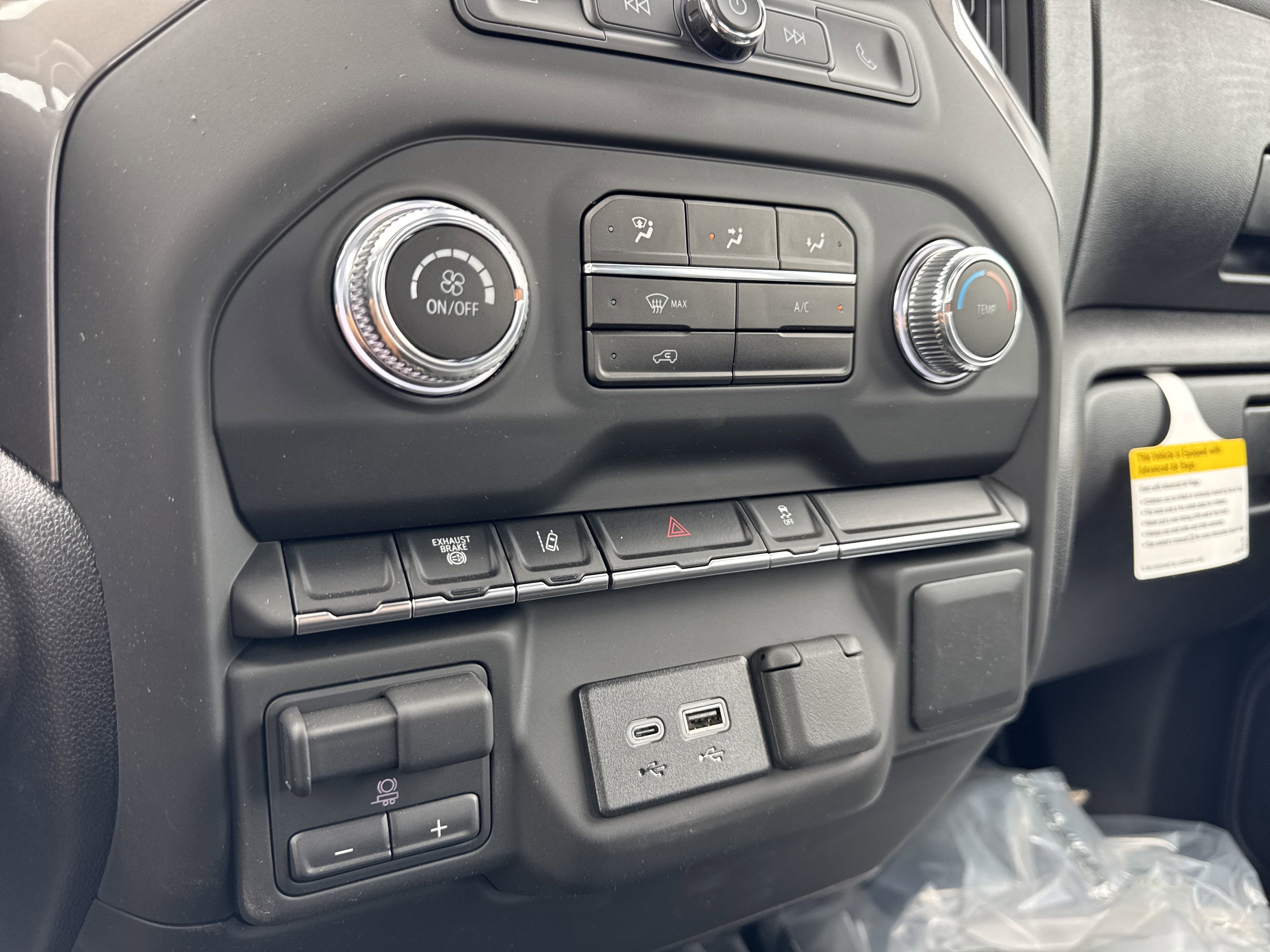 2025 GMC Sierra 2500 HD Pro