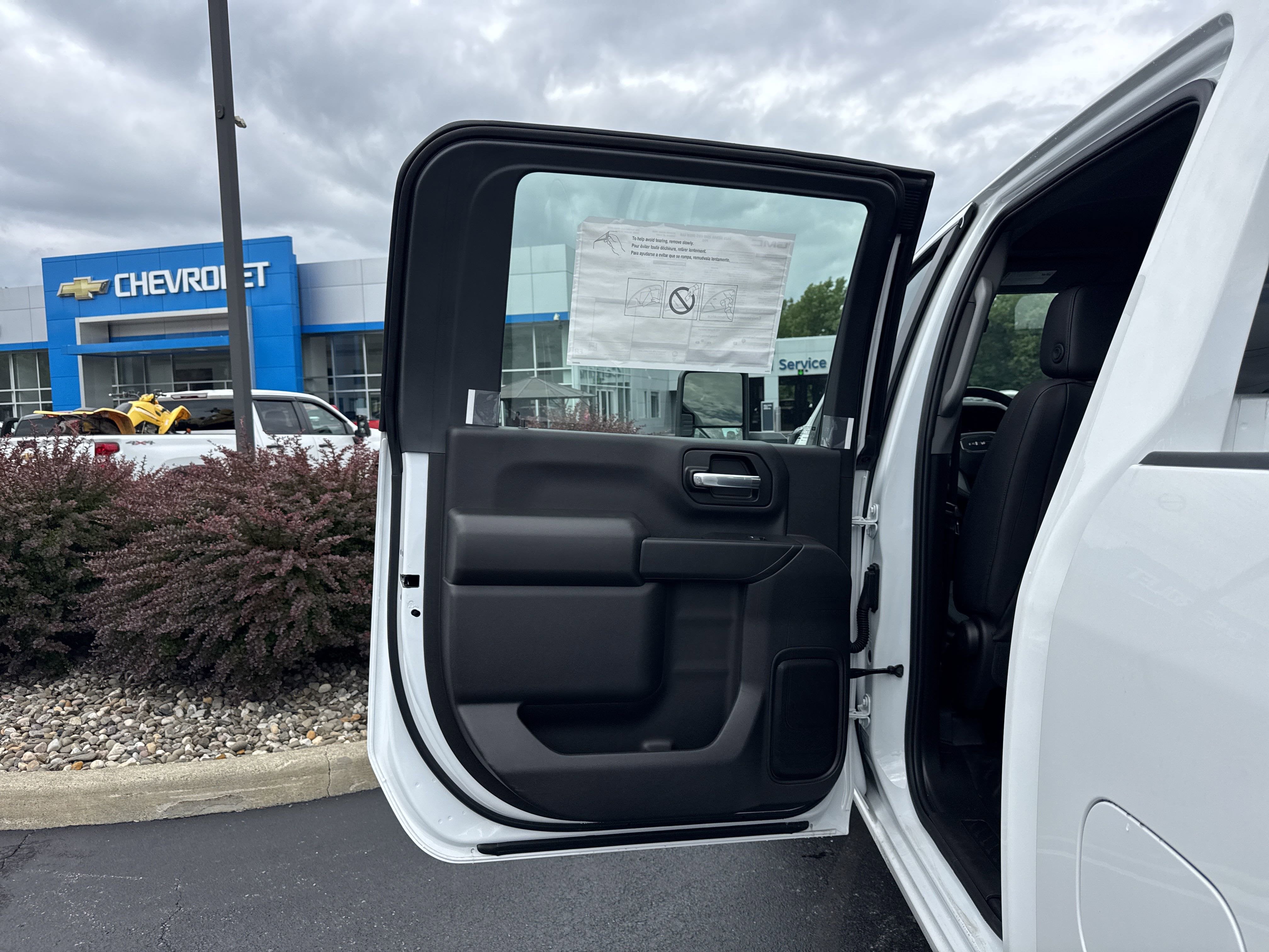 2025 GMC Sierra 2500 HD Pro