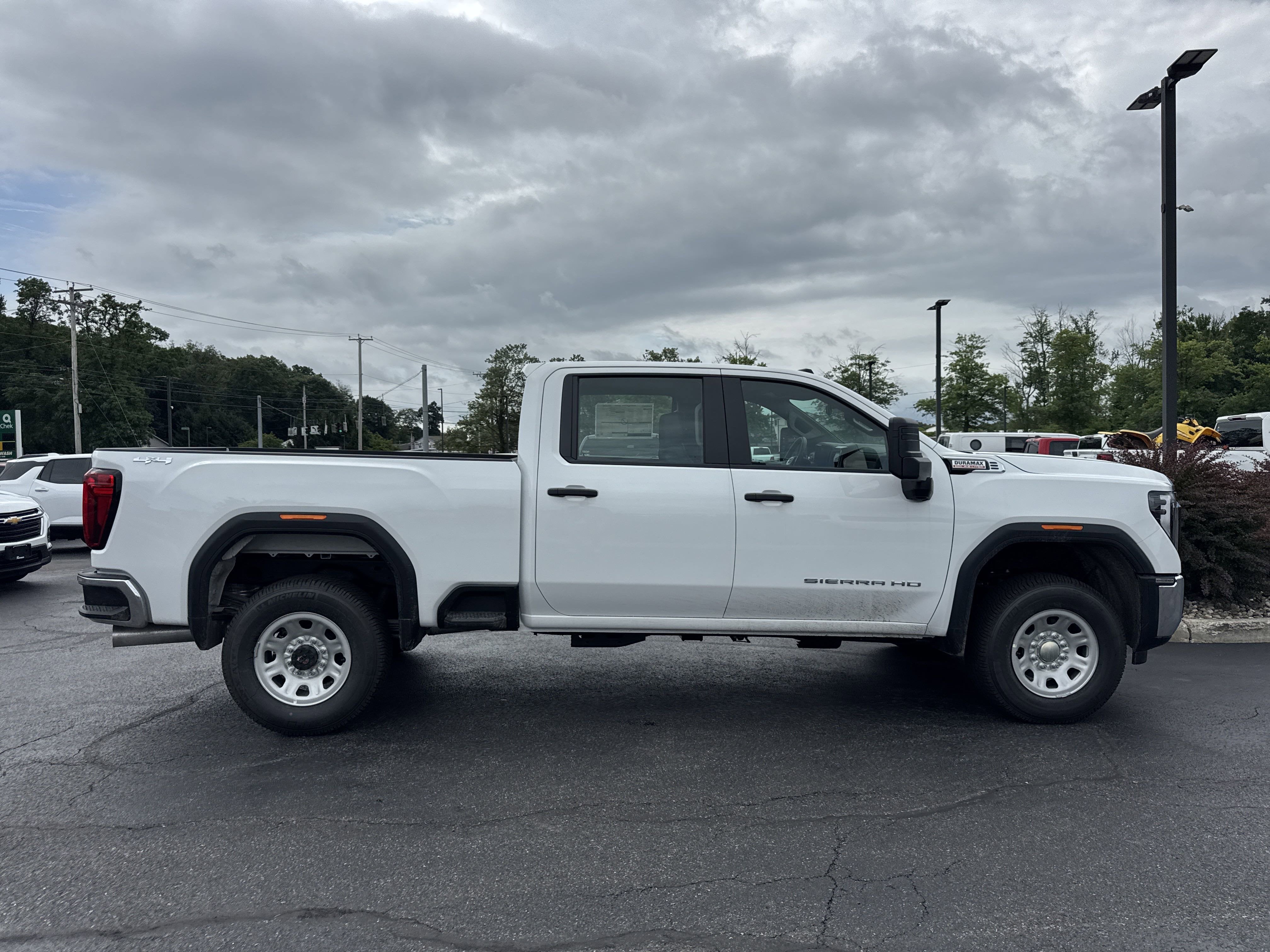 2025 GMC Sierra 2500 HD Pro