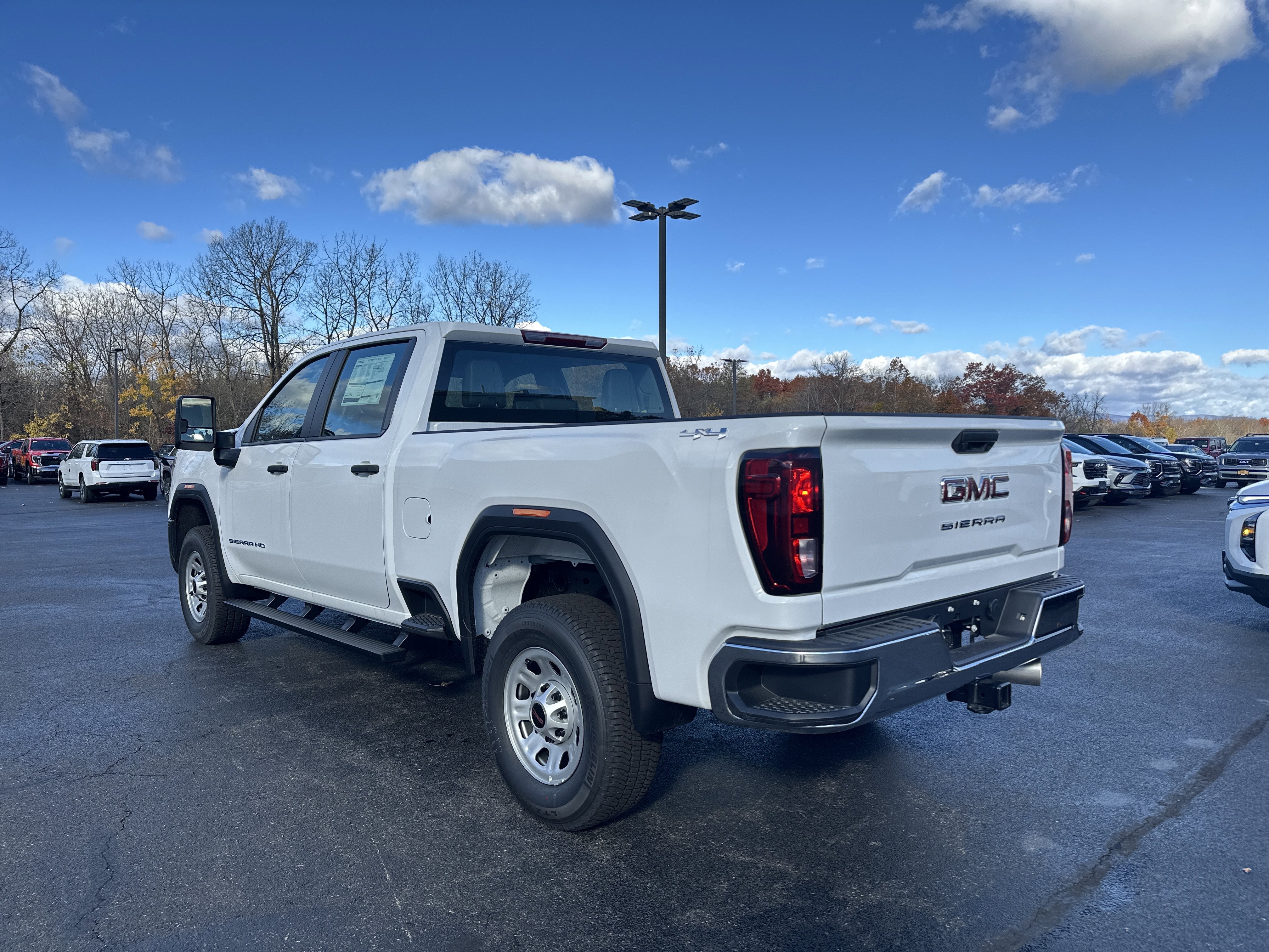 2025 GMC Sierra 2500 HD Pro