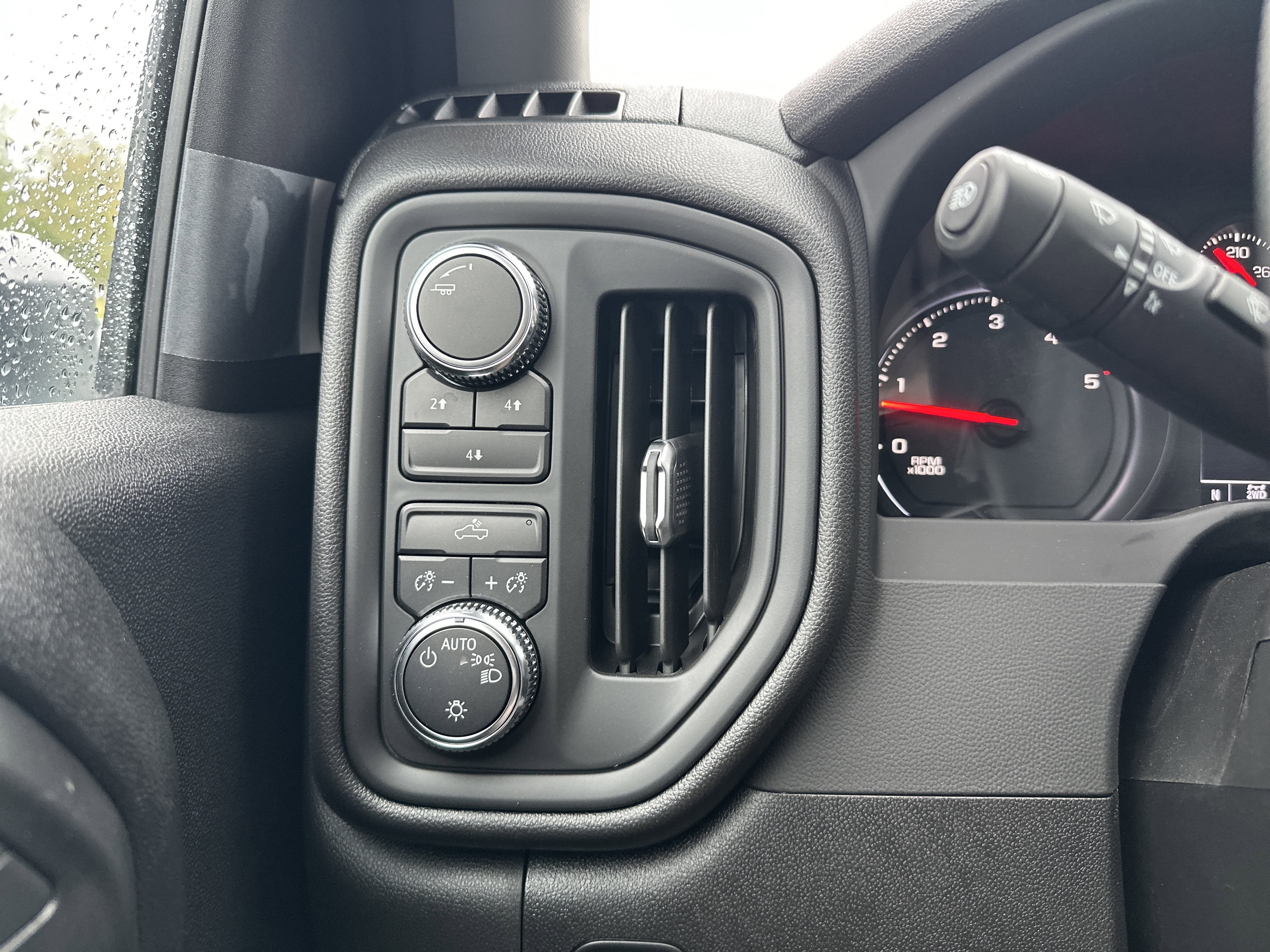 2025 GMC Sierra 2500 HD Pro