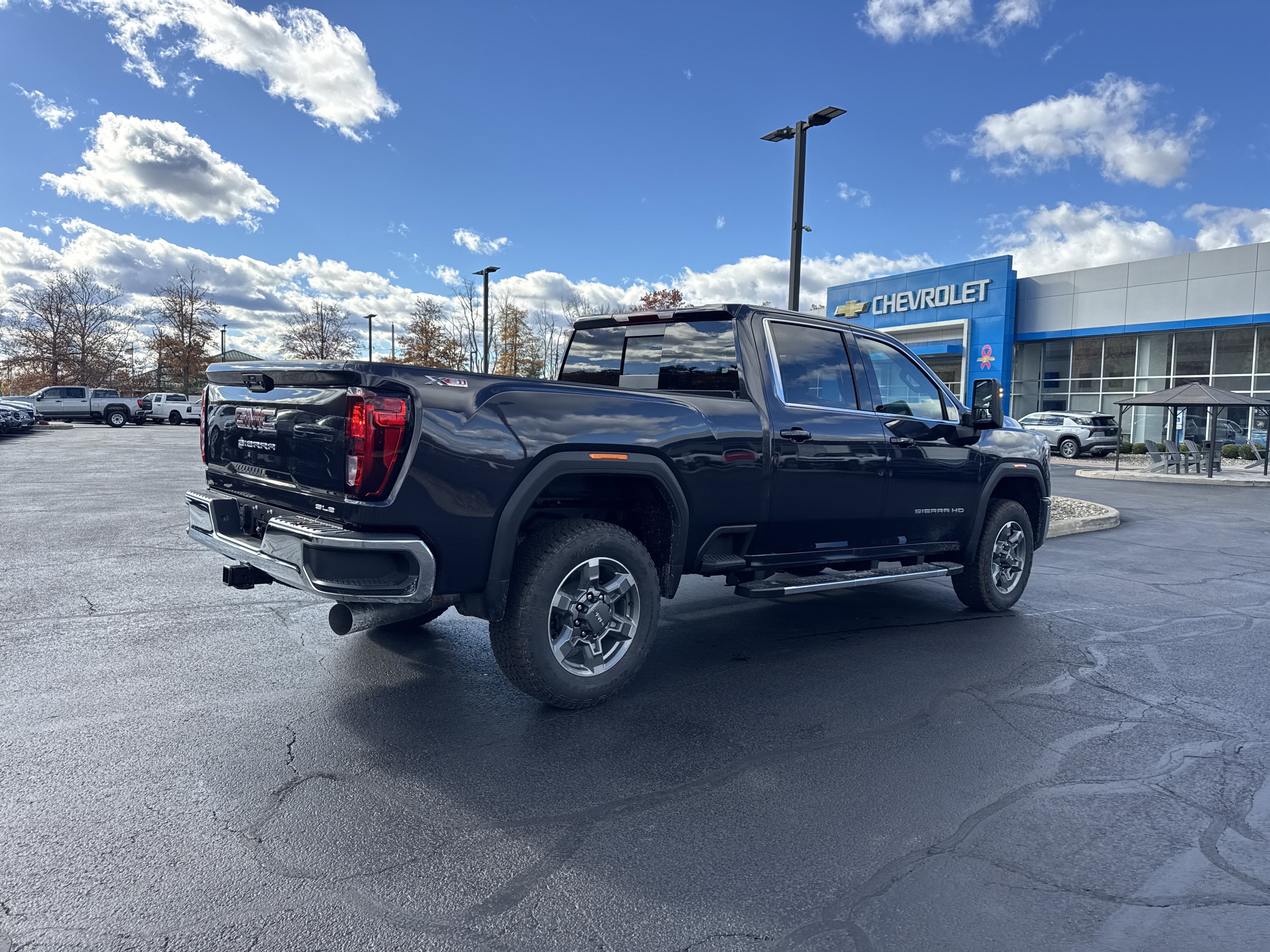 2026 GMC Sierra 2500 HD SLE