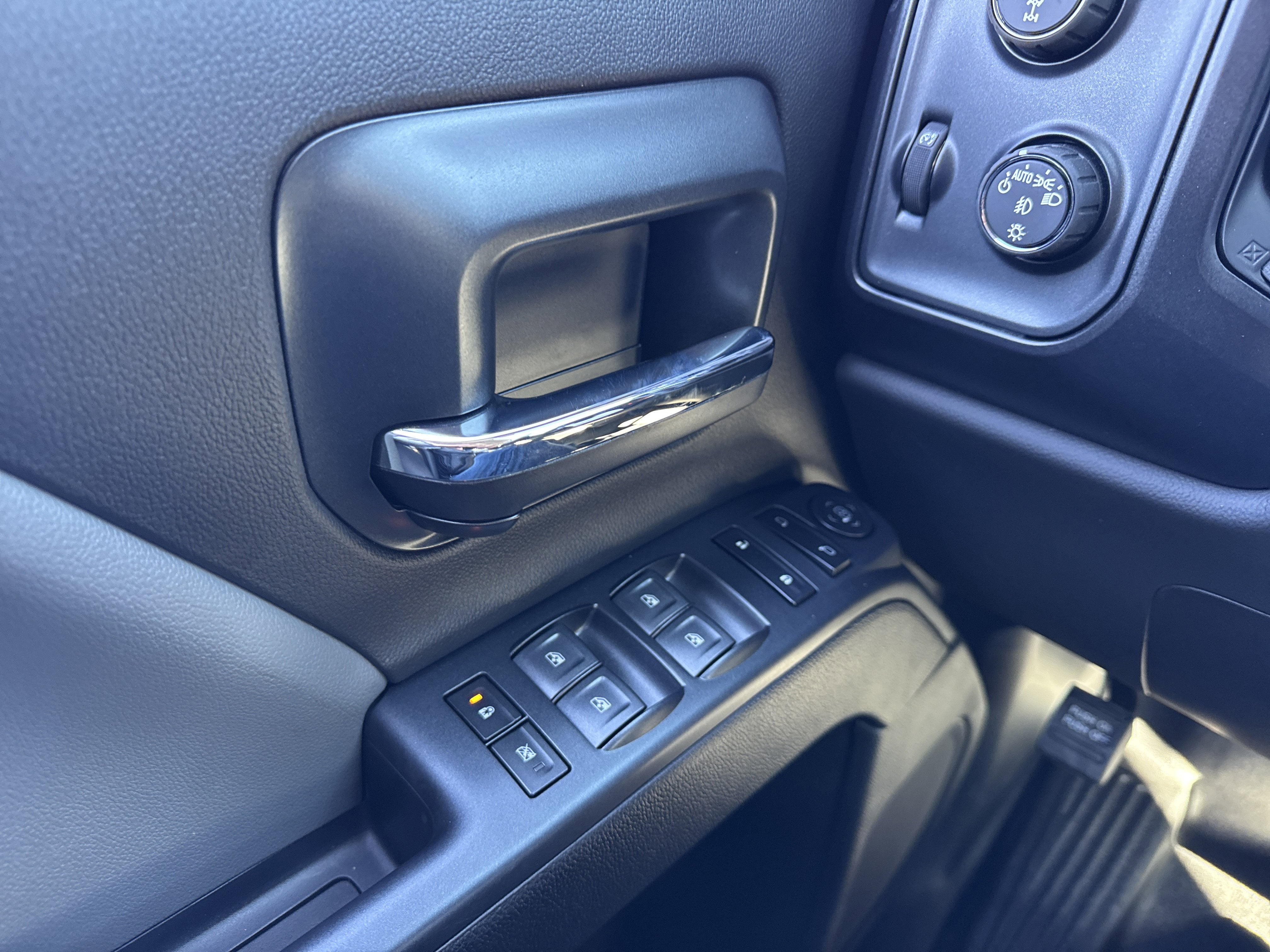 2025 Chevrolet Silverado 5500 HD Work Truck