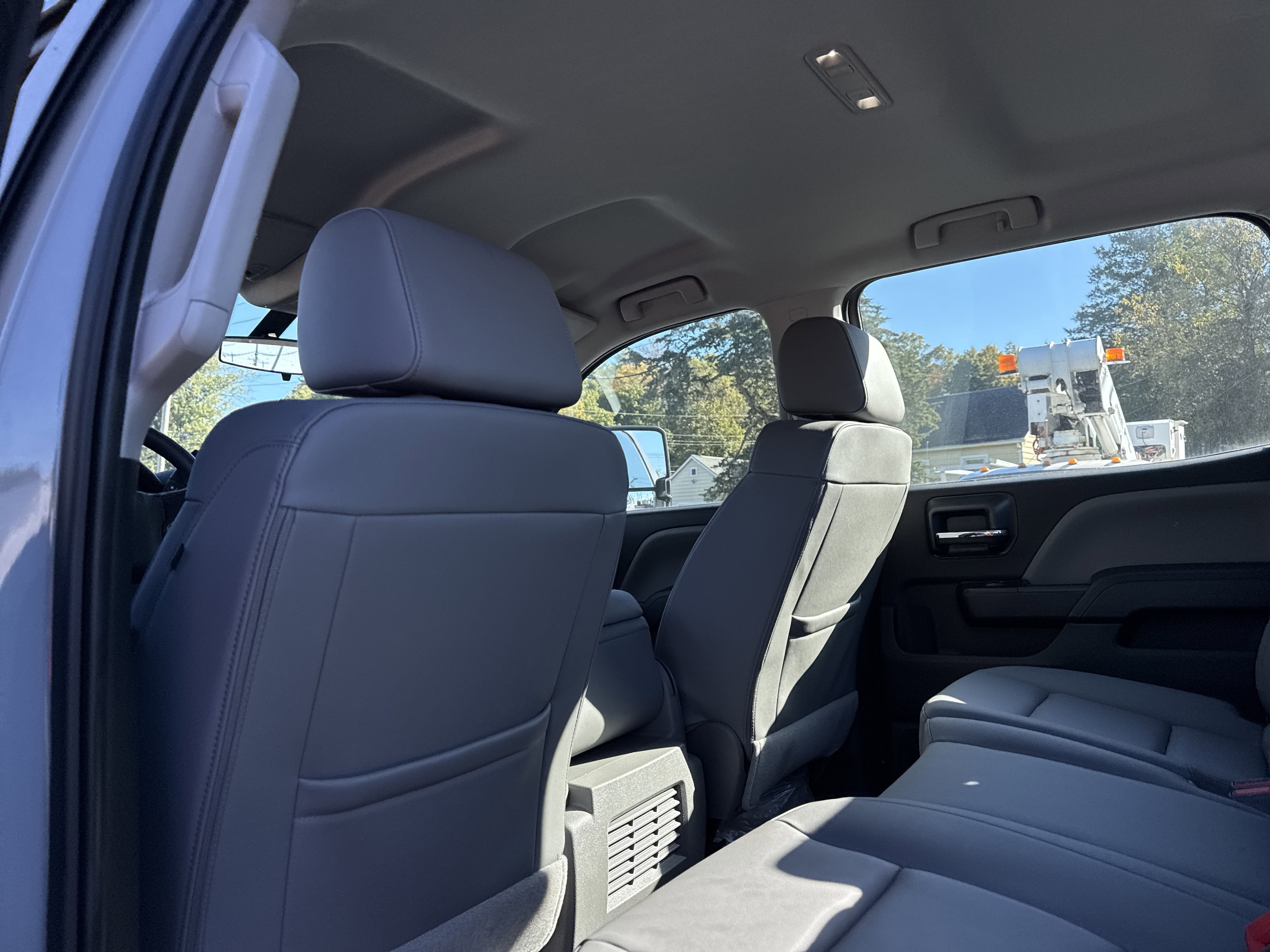 2025 Chevrolet Silverado 5500 HD Work Truck