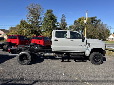 2025 Chevrolet Silverado 5500 HD Work Truck