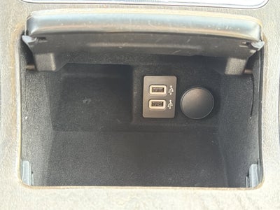 2017 Lincoln Continental Premiere