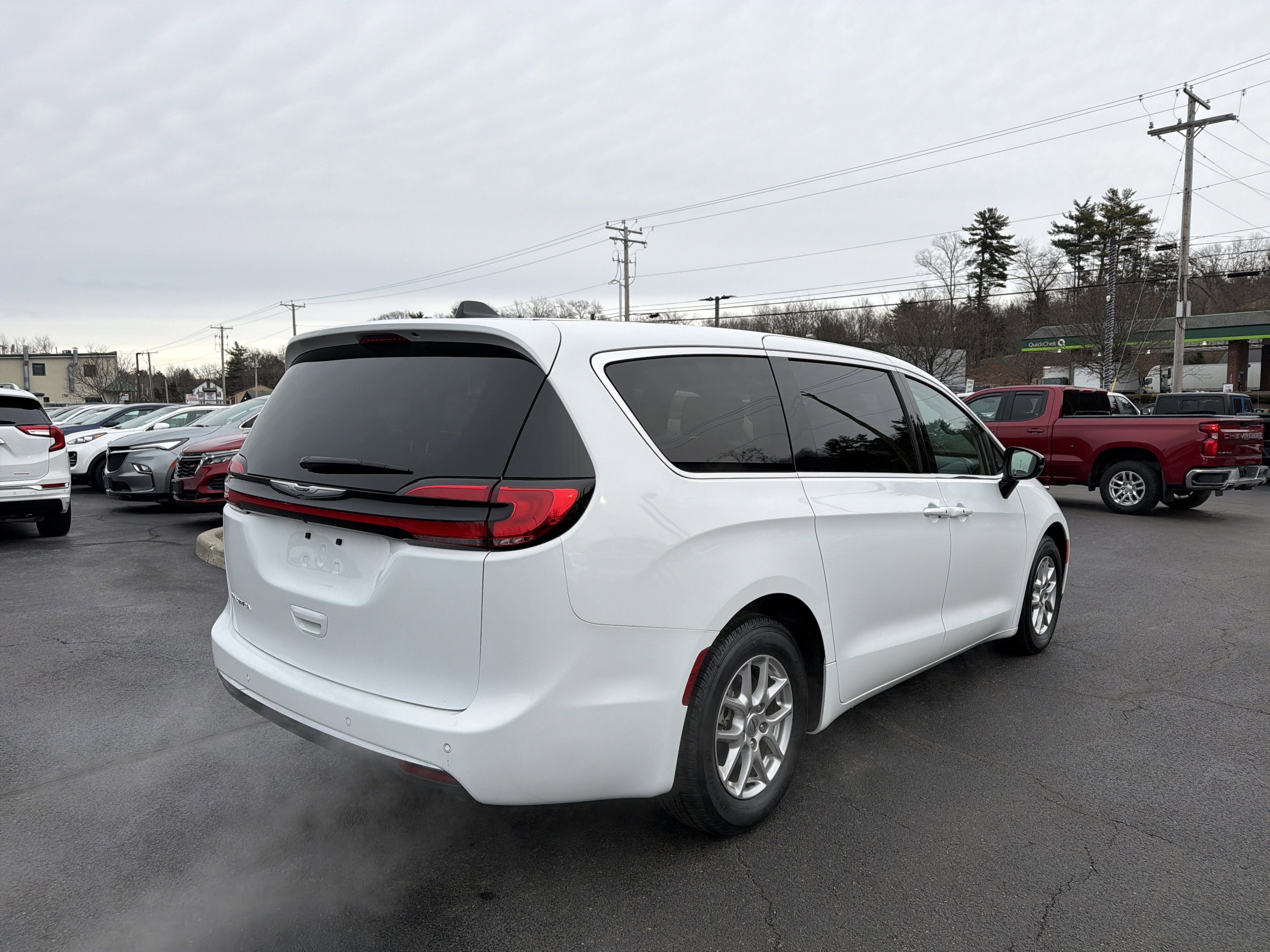 2024 Chrysler Pacifica Touring L