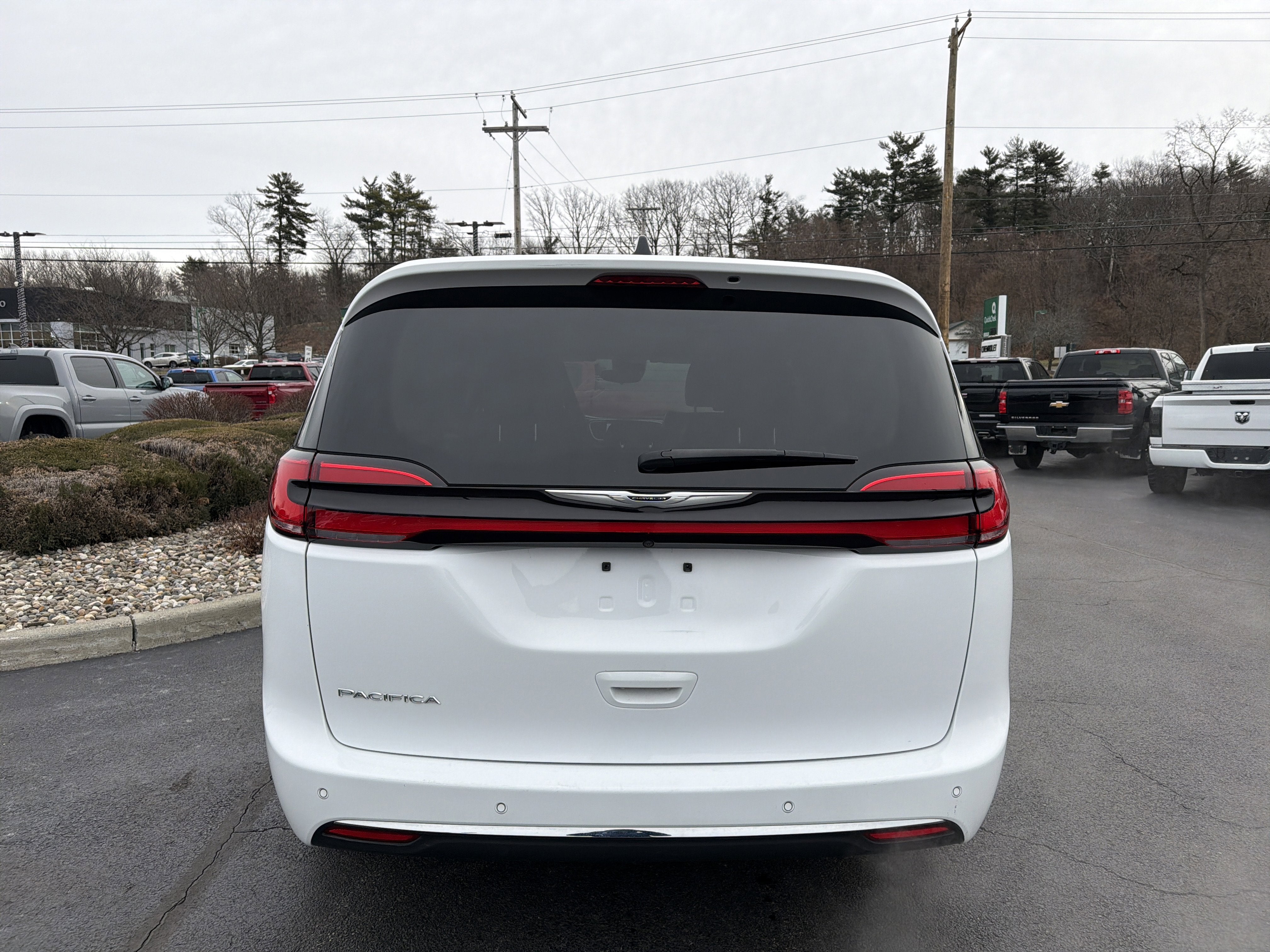 2024 Chrysler Pacifica Touring L