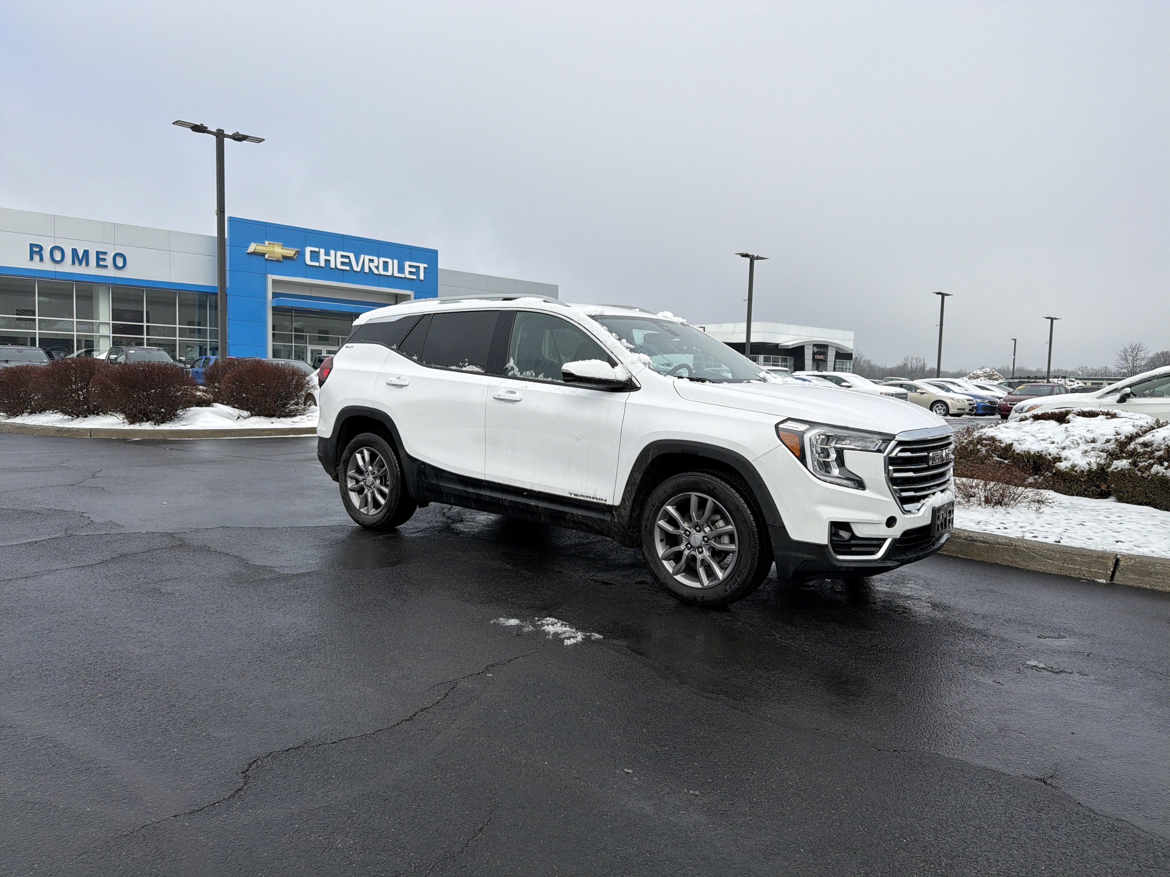 2023 GMC Terrain SLT
