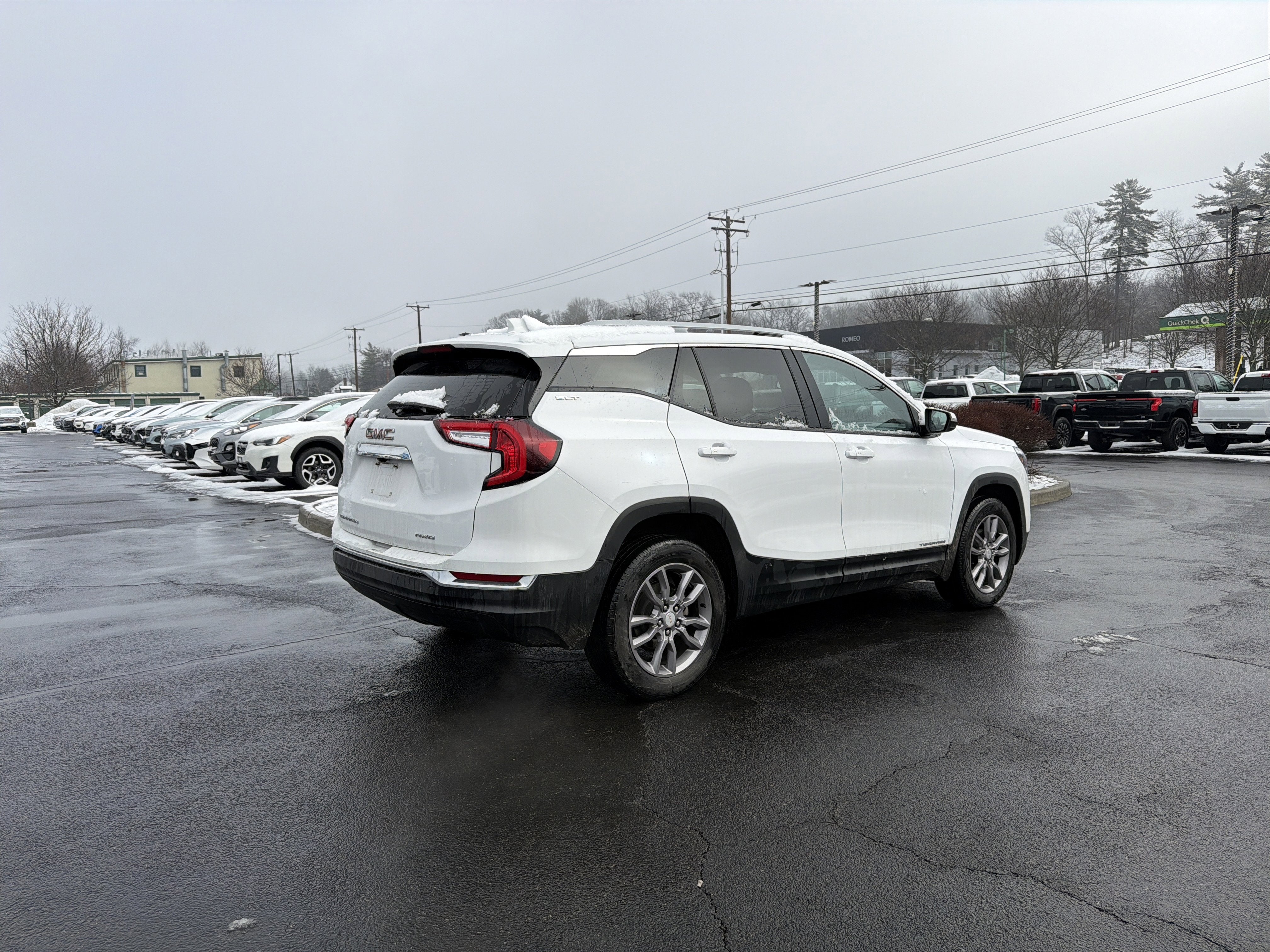 2023 GMC Terrain SLT