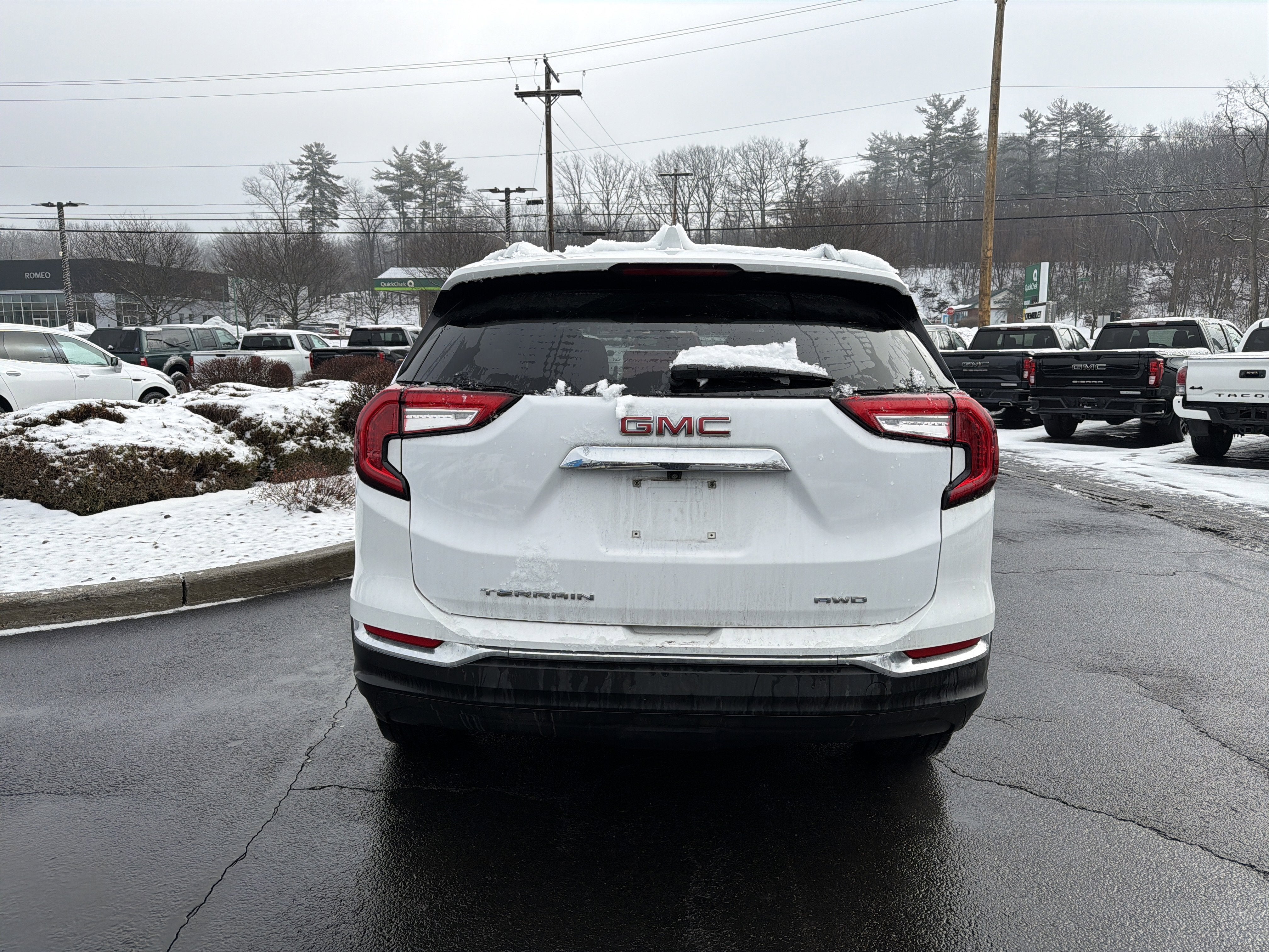2023 GMC Terrain SLT