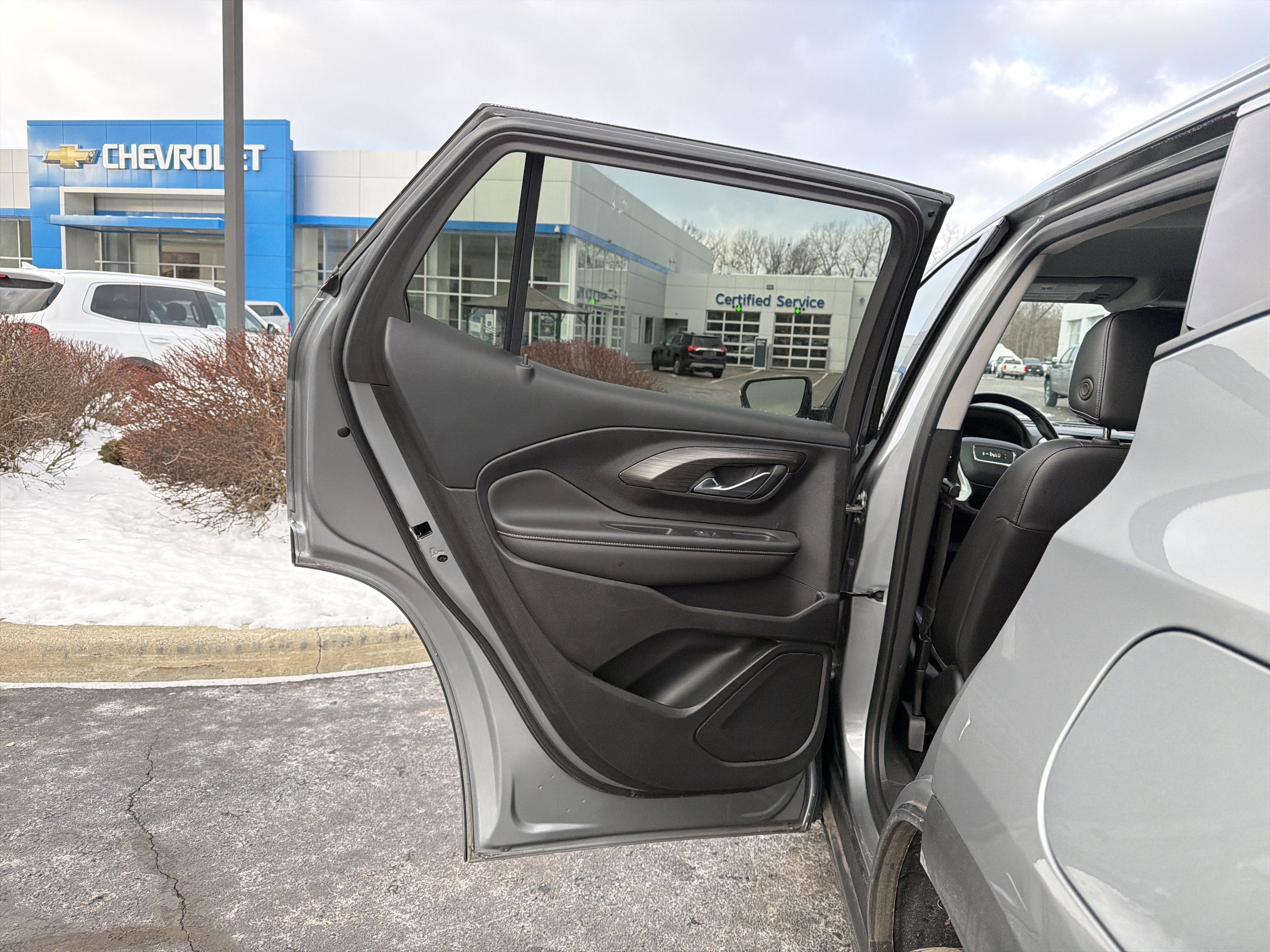 2023 GMC Terrain SLT