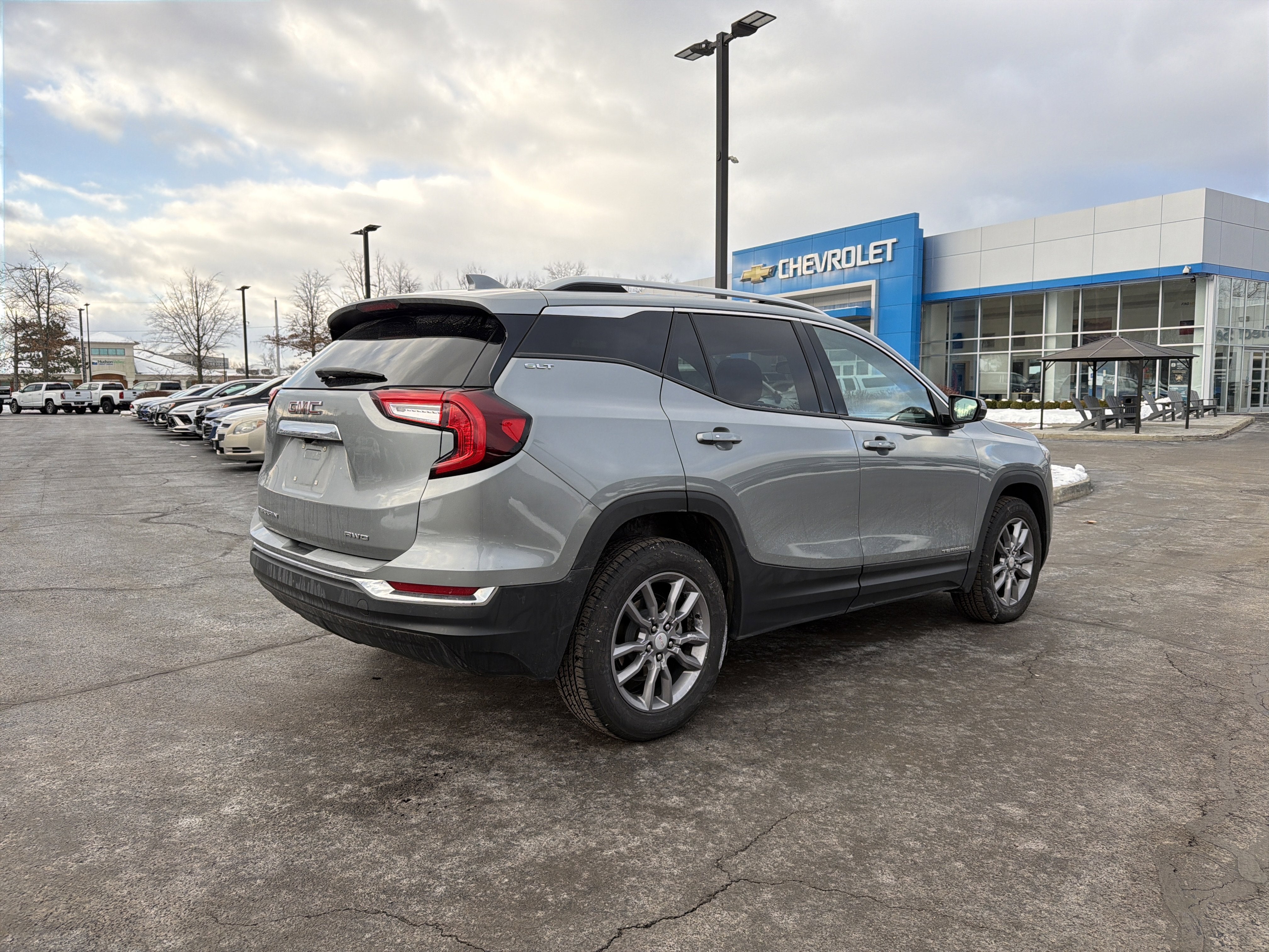 2023 GMC Terrain SLT