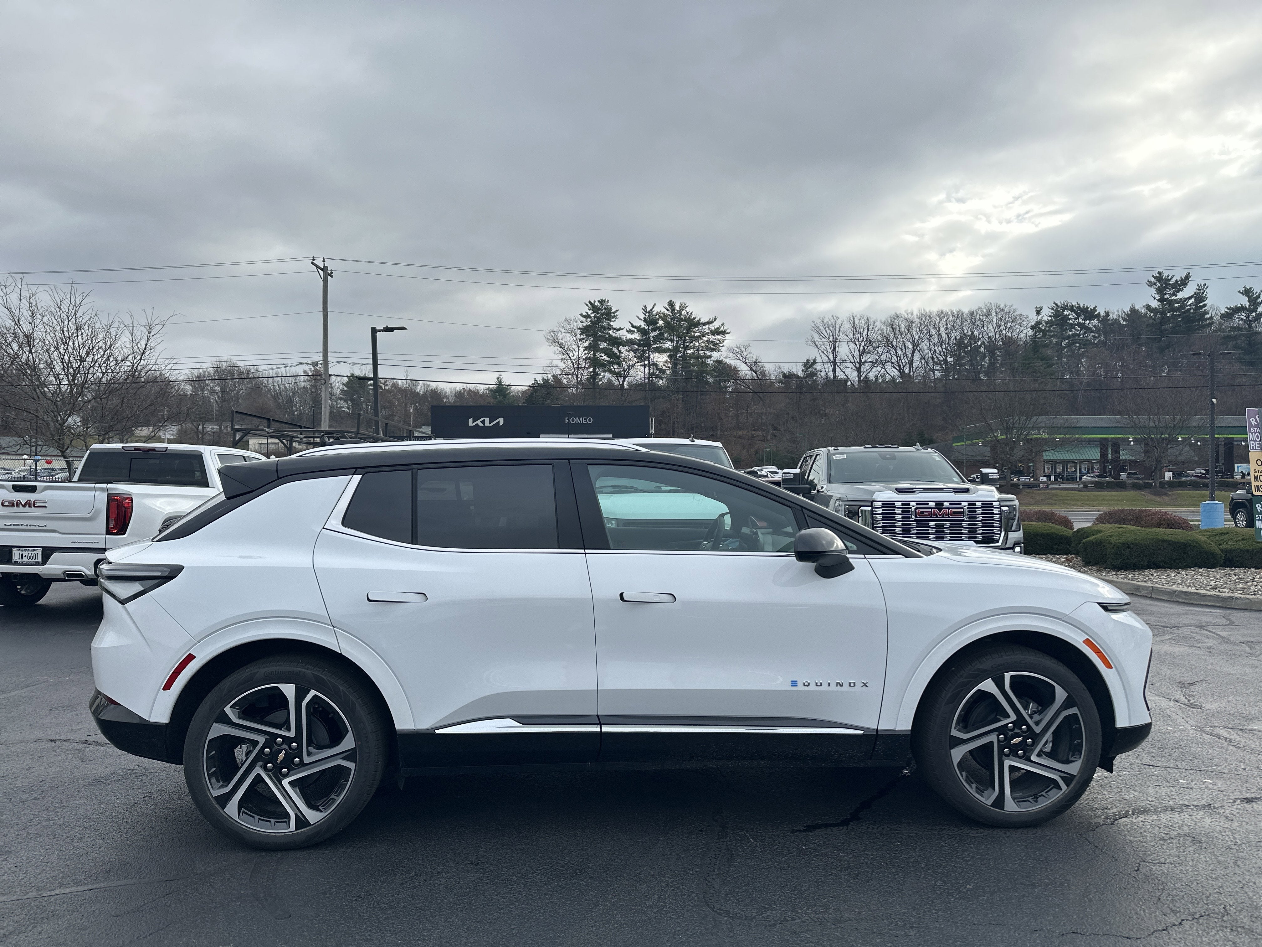 2026 Chevrolet Equinox EV LT