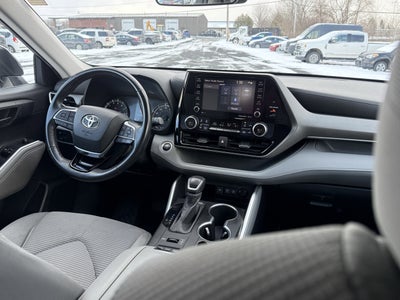 2020 Toyota Highlander LE