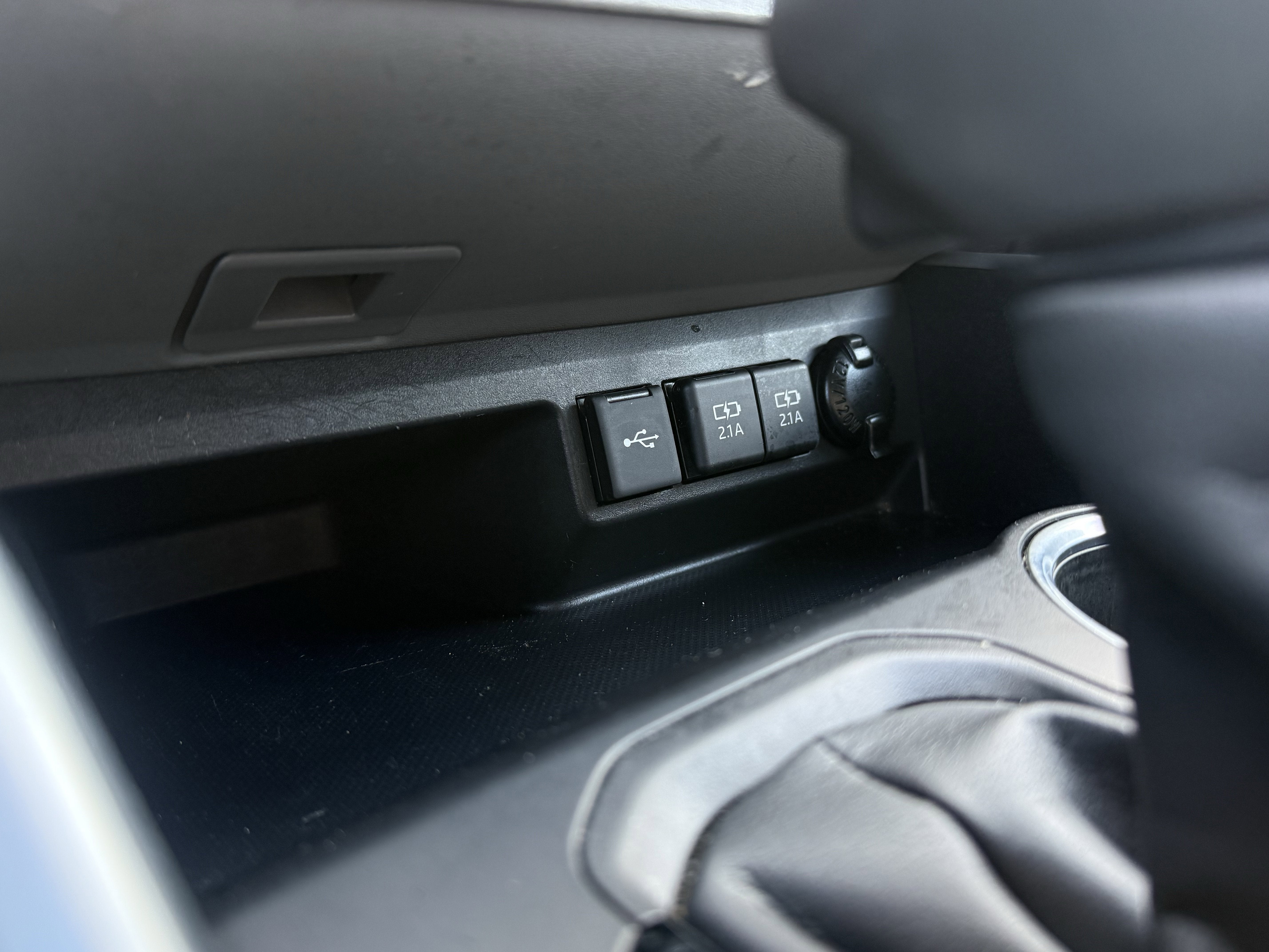 2020 Toyota Highlander LE