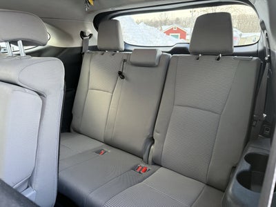 2020 Toyota Highlander LE