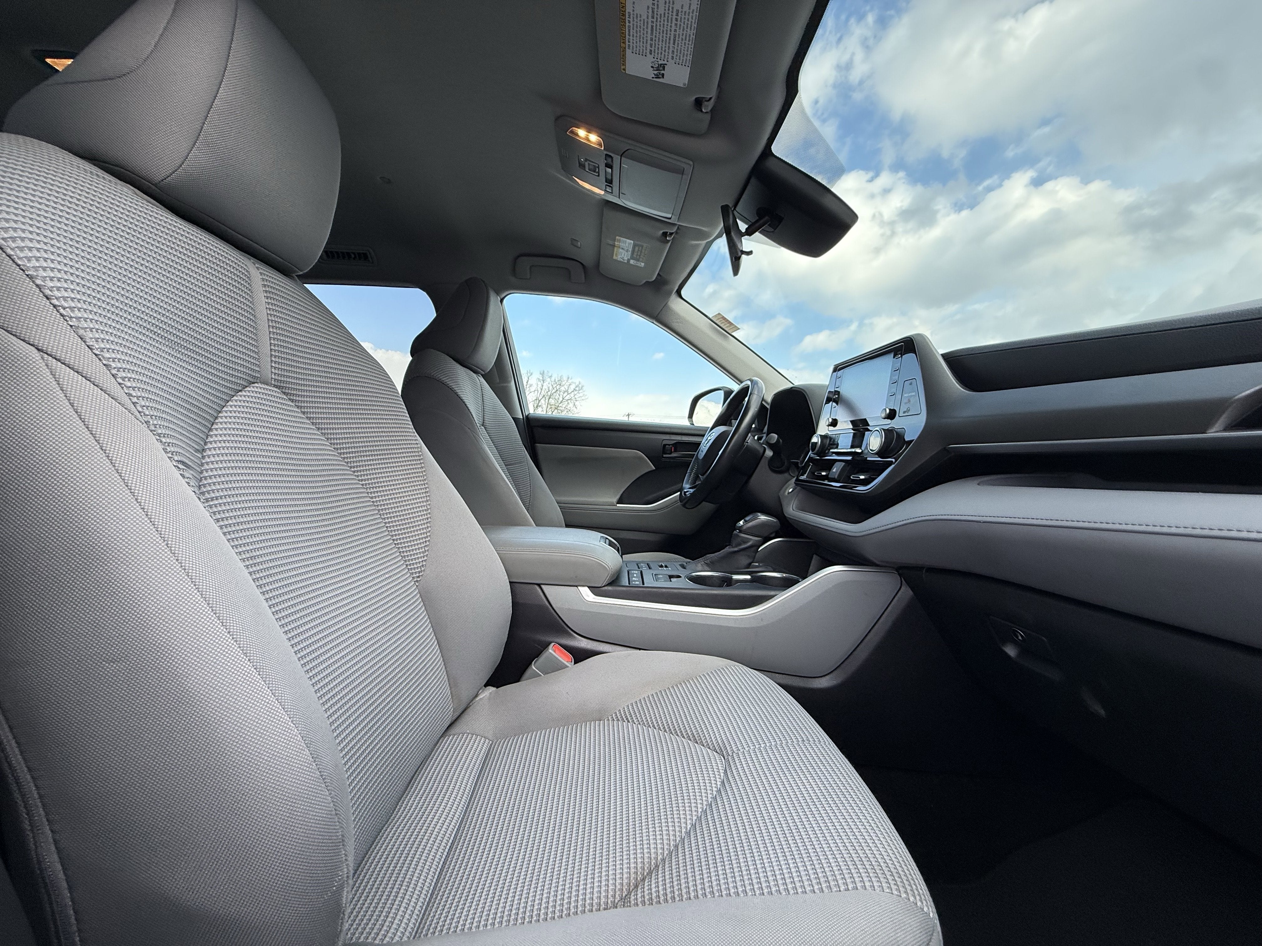 2020 Toyota Highlander LE