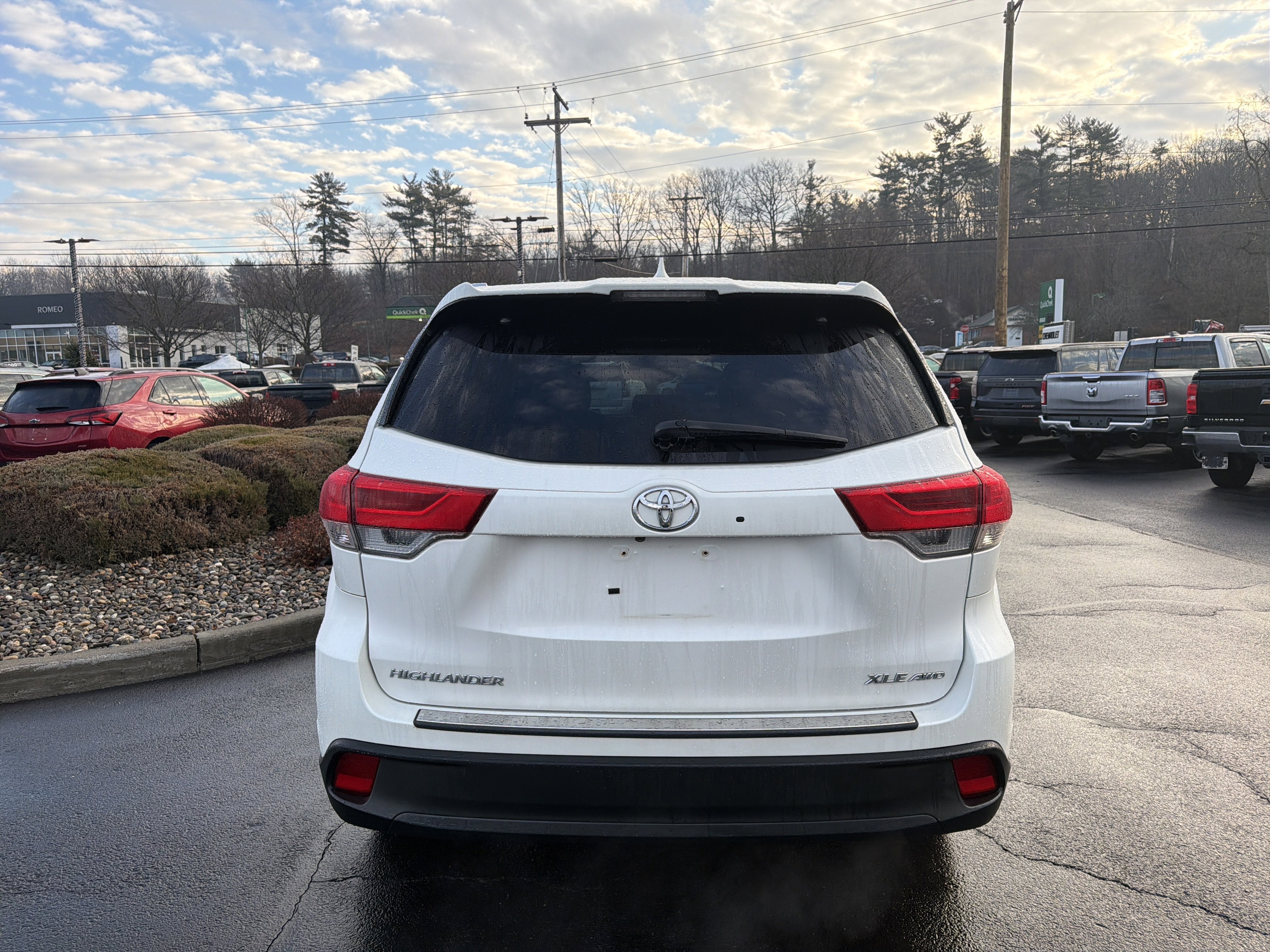 2019 Toyota Highlander SE