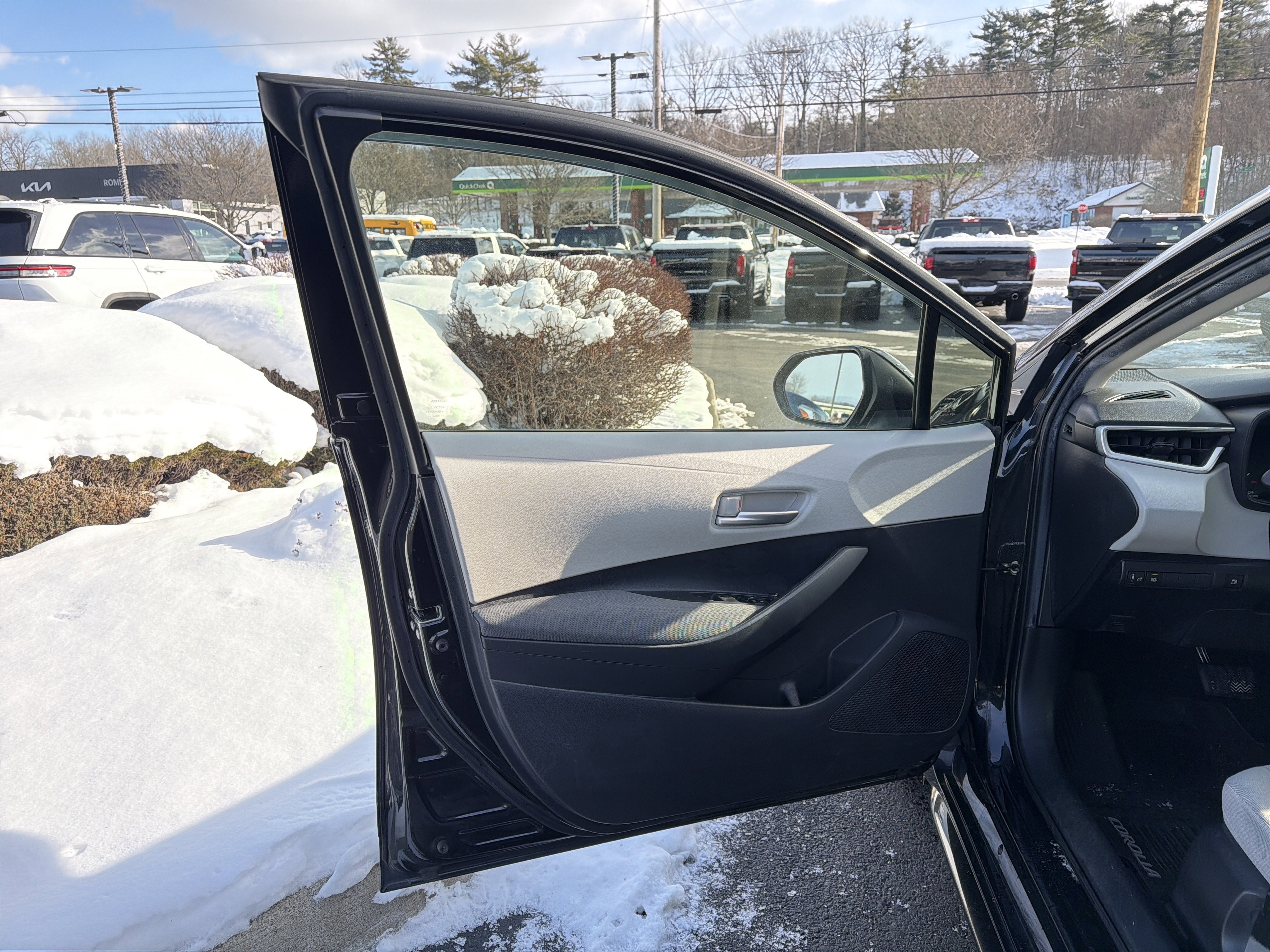 2020 Toyota Corolla Hybrid LE