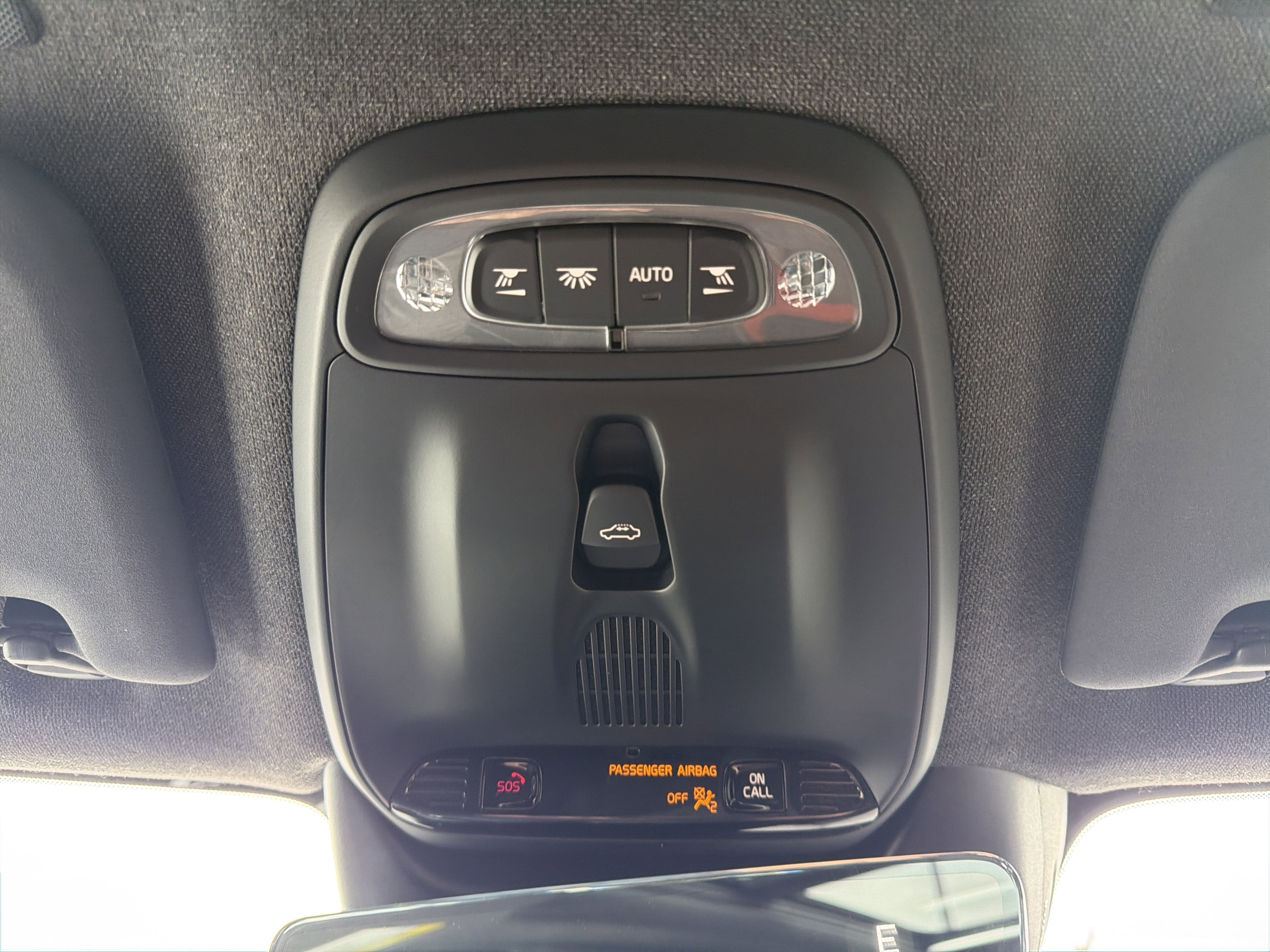 2019 Volvo XC40 T5 R-Design