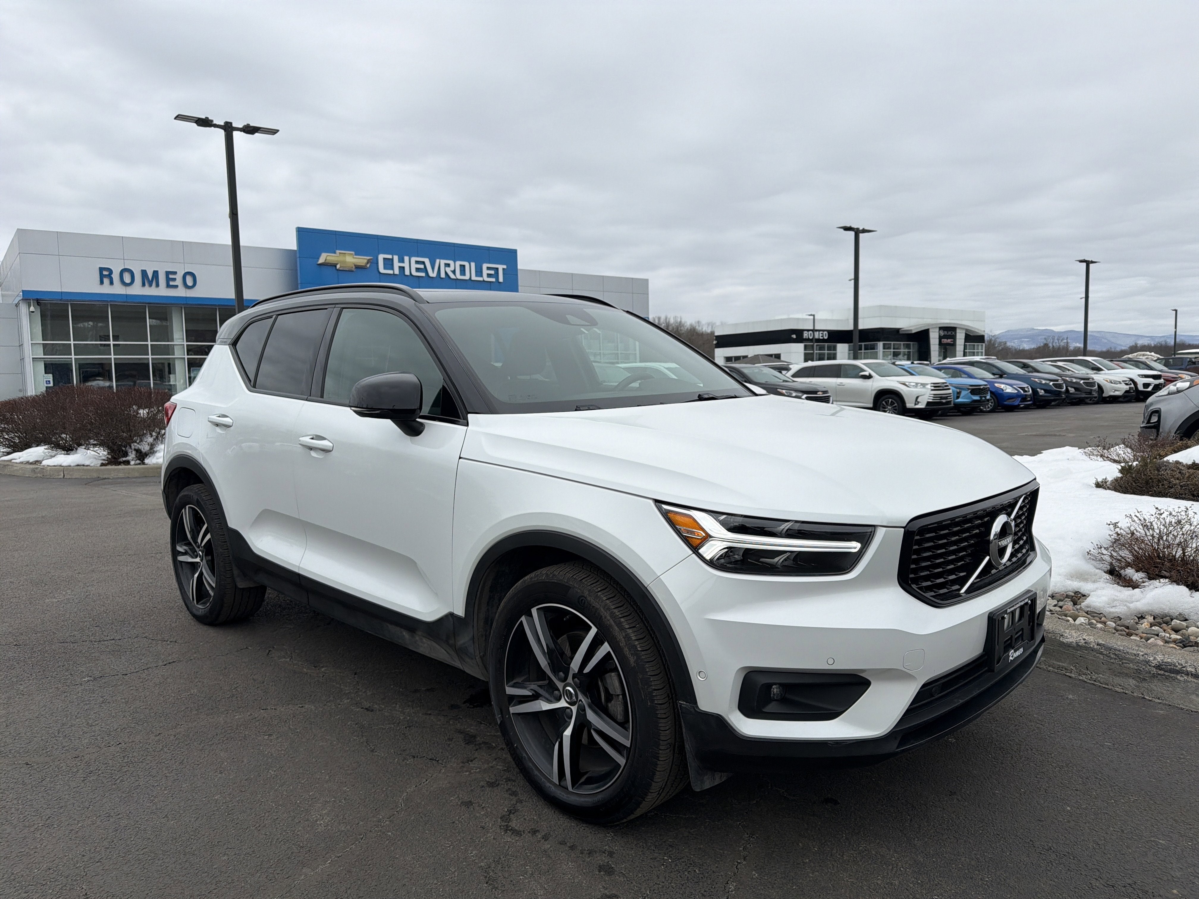 2019 Volvo XC40 T5 R-Design