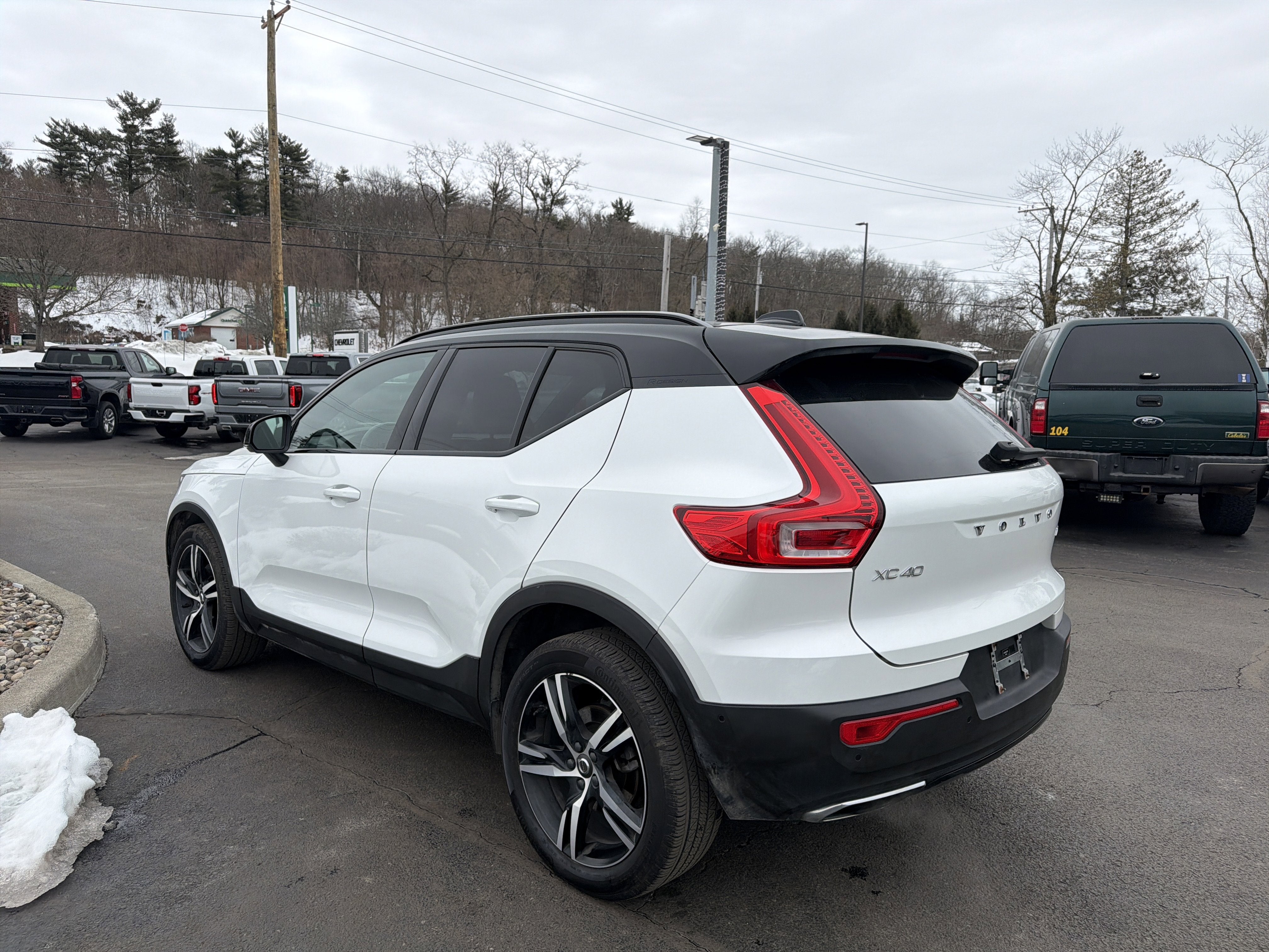 2019 Volvo XC40 T5 R-Design