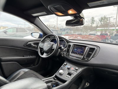 2016 Chrysler 200 S
